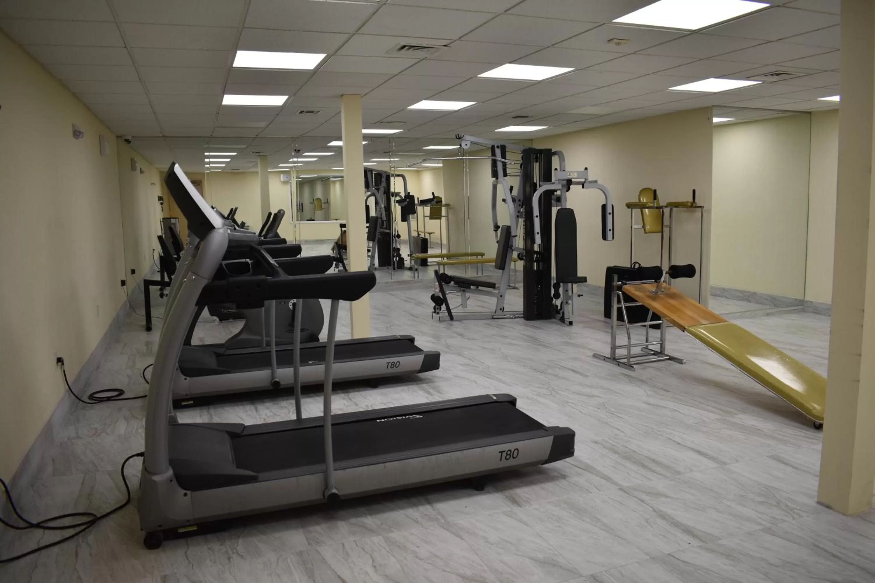 Fitness centre/facilities in East Norwich Inn
