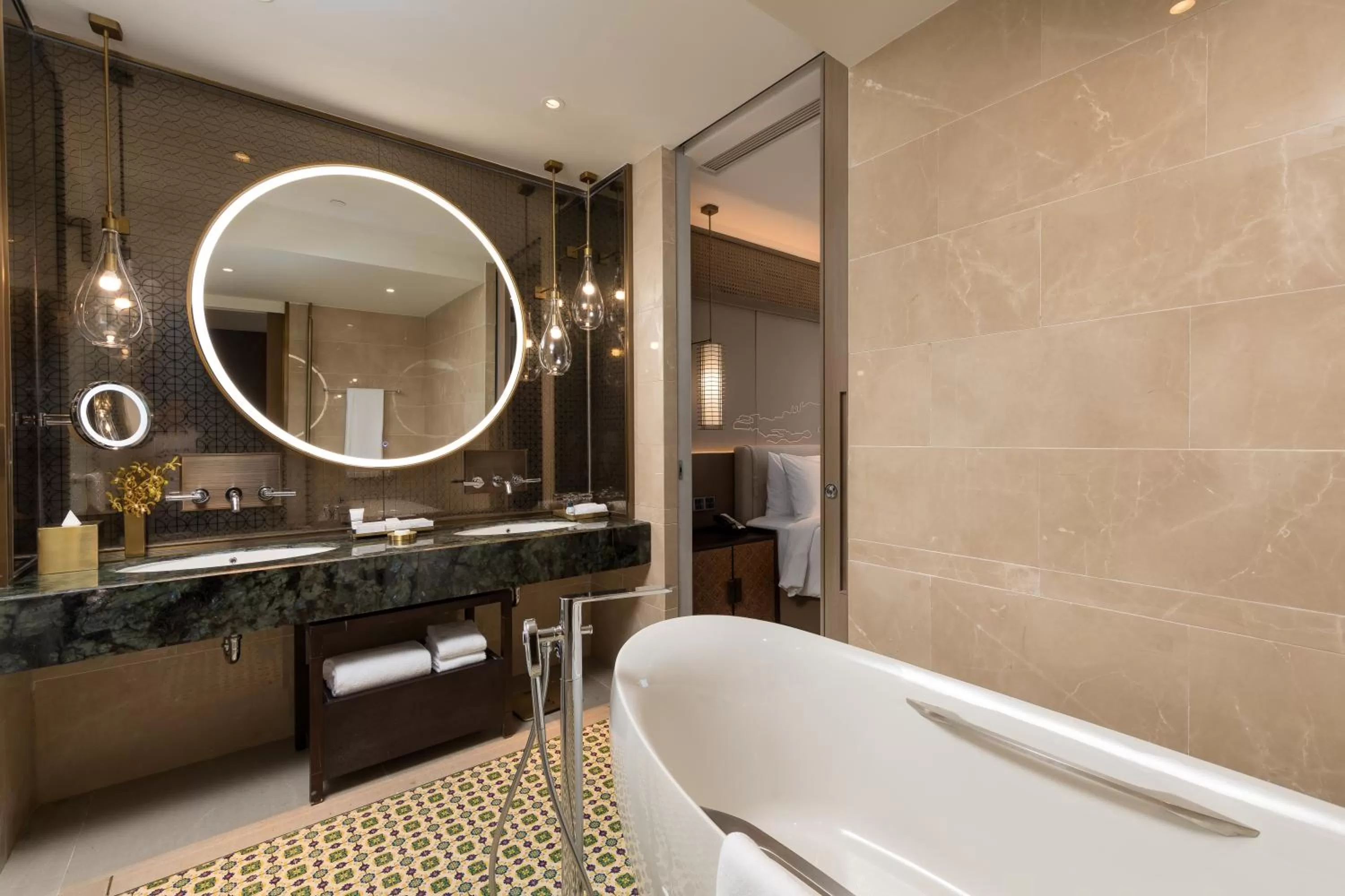 Bathroom in Pan Pacific Yangon