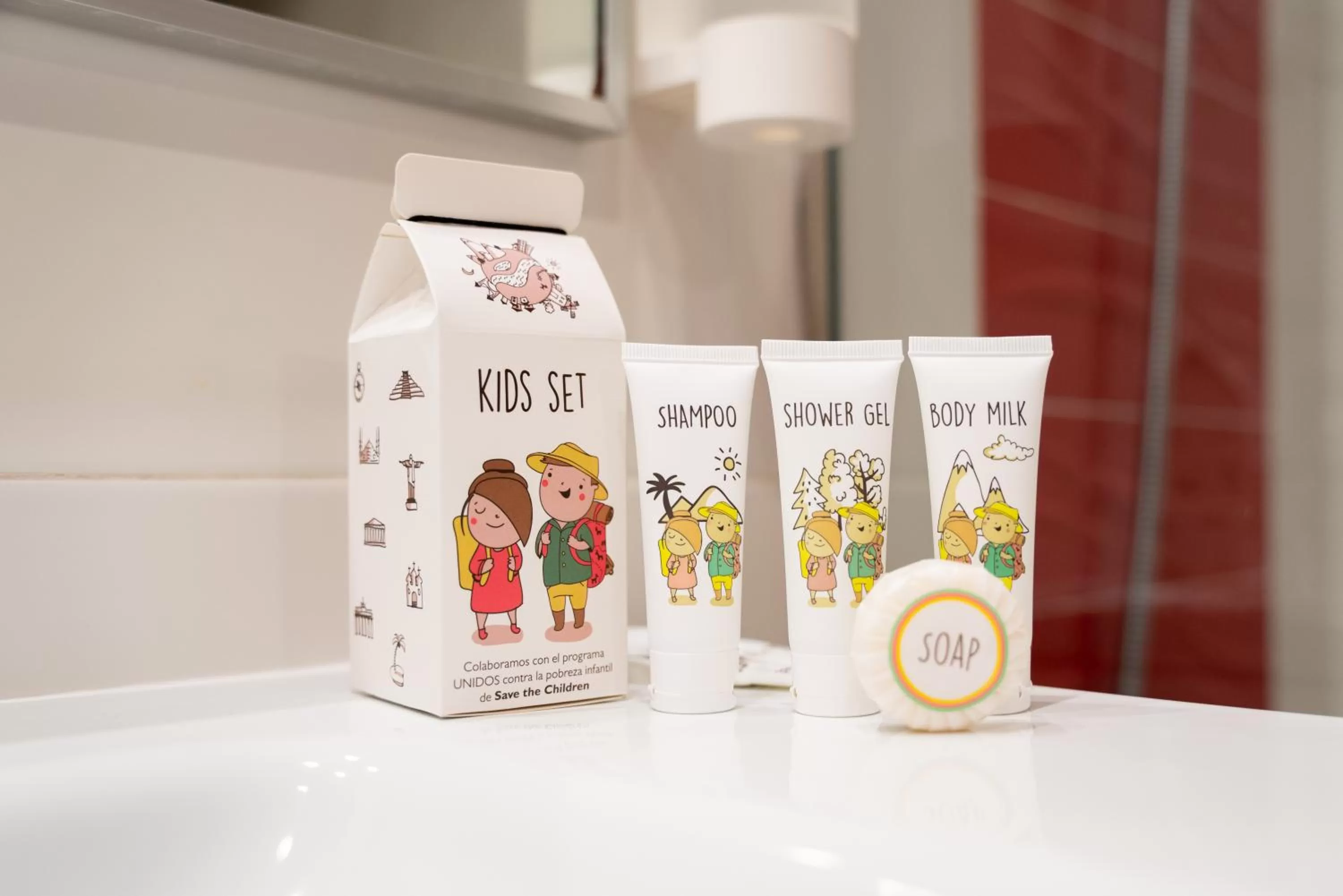 children in Climia Benidorm Plaza