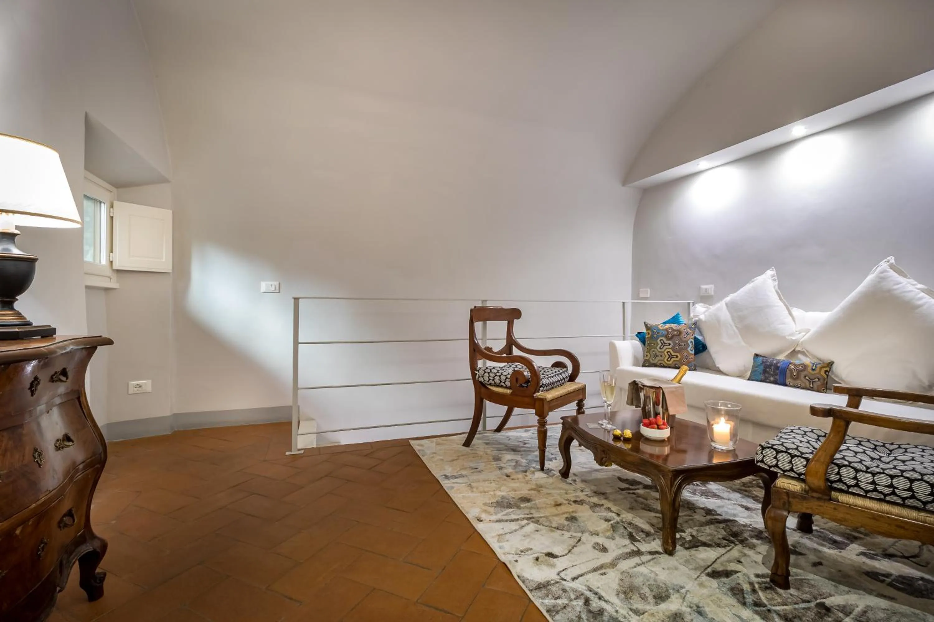 Seating area in Palazzo Ridolfi - Residenza d'Epoca