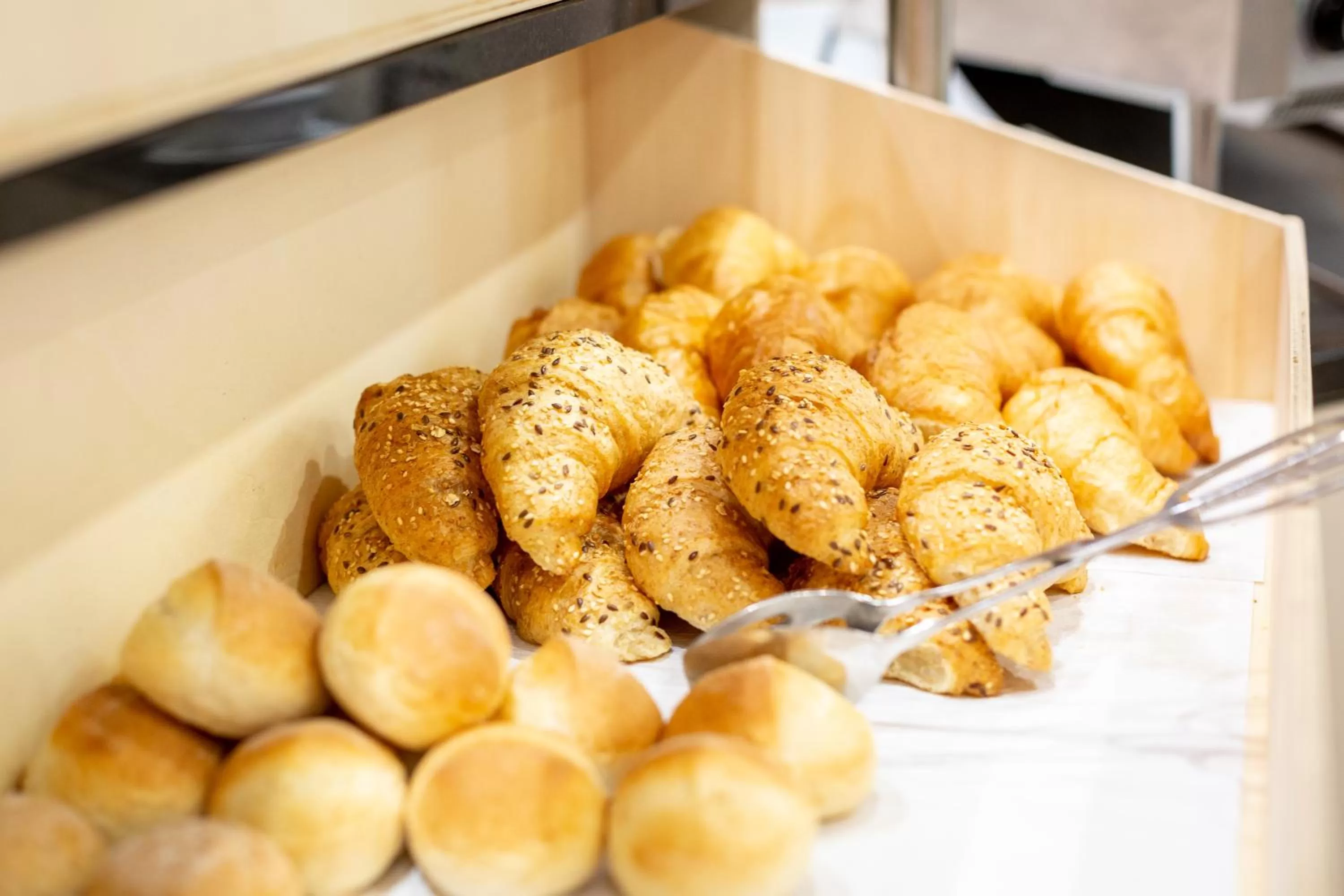 Food and drinks in Hotel Alexander