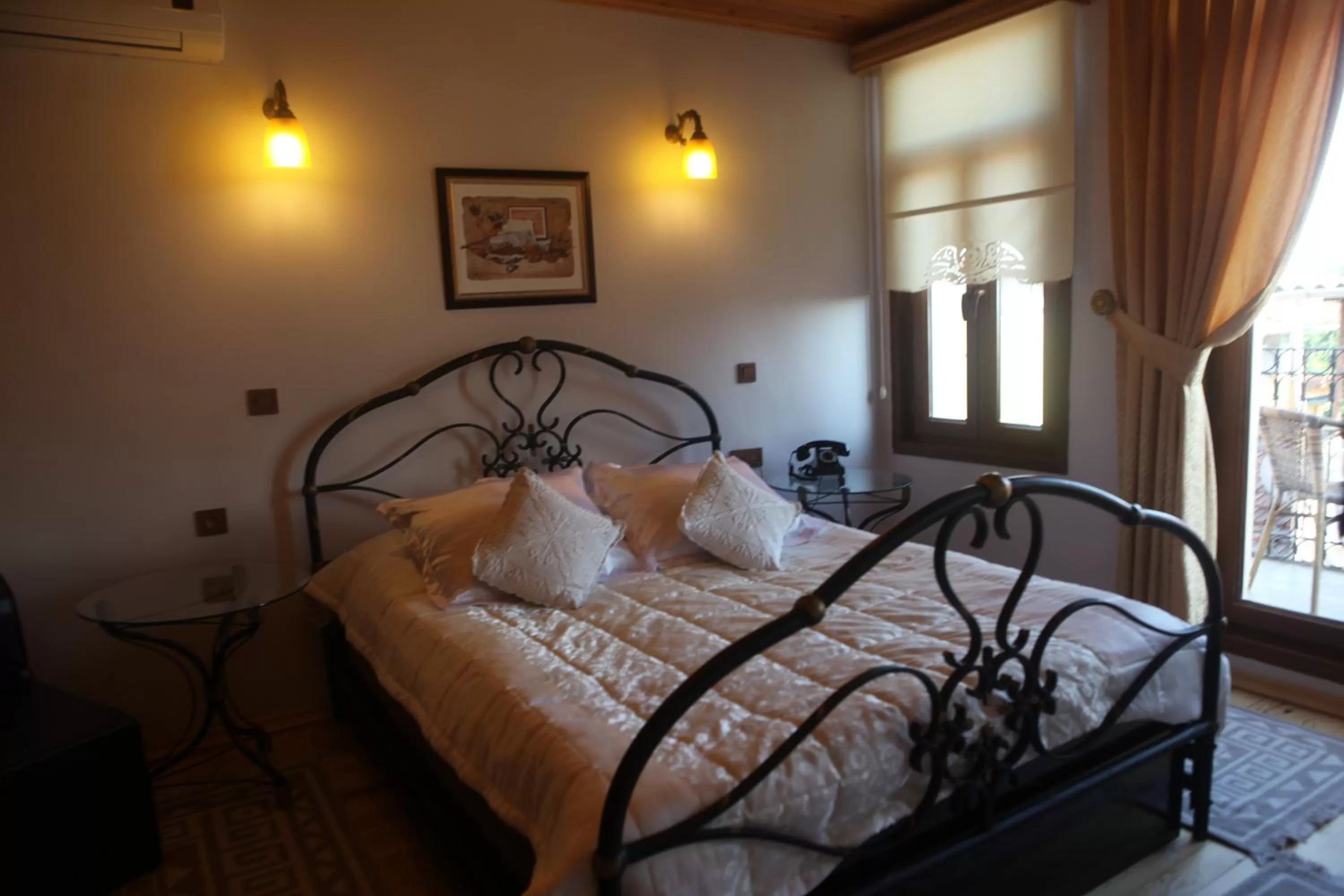 Bed in Tom Square Boutique Hotel