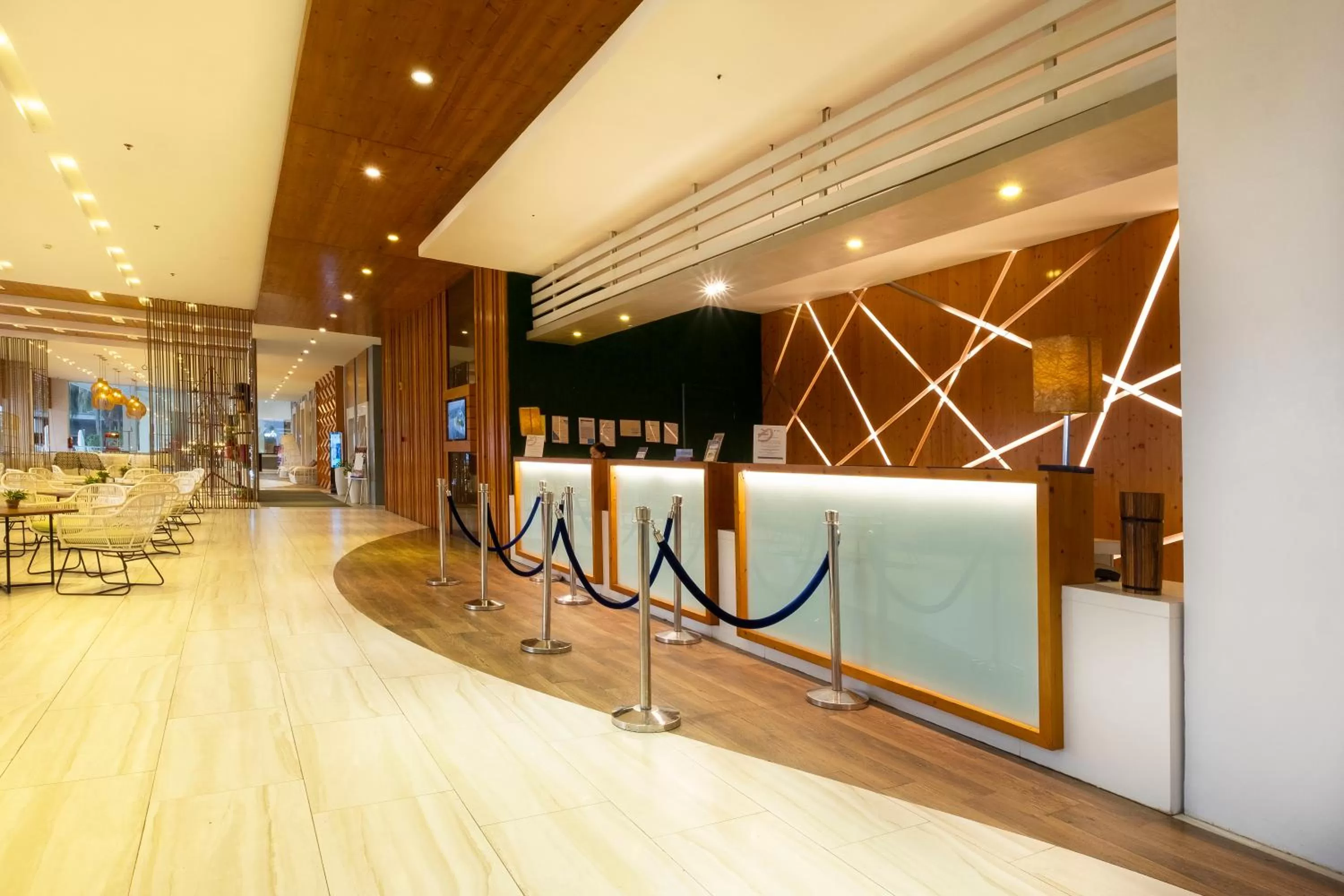 Lobby or reception in Solea Mactan Resort
