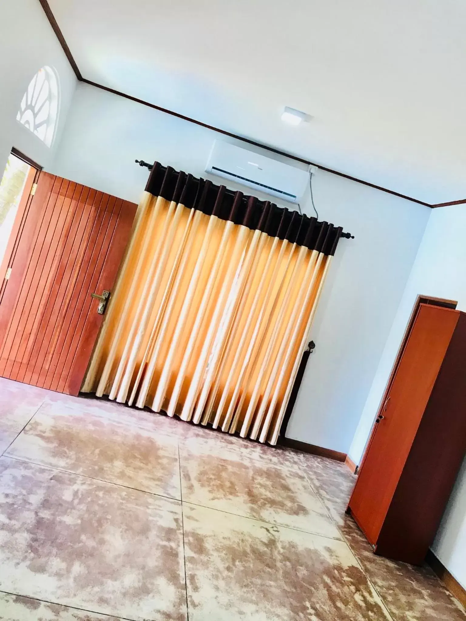 Triple Room with Pool View in Ocean Gate Negombo Triple Room with Pool View in Ocean Gate Negombo