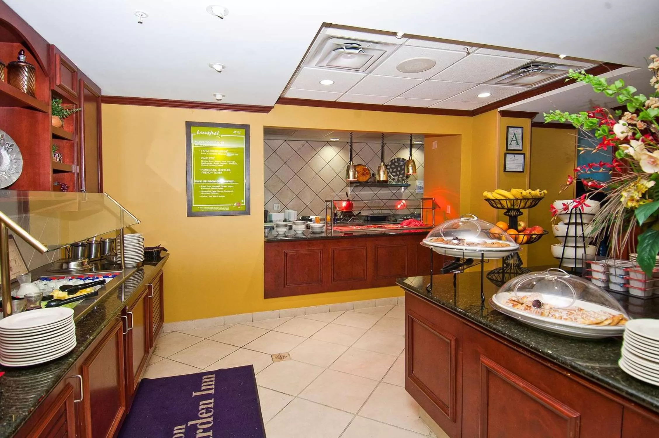 Dining area in Hilton Garden Inn Starkville