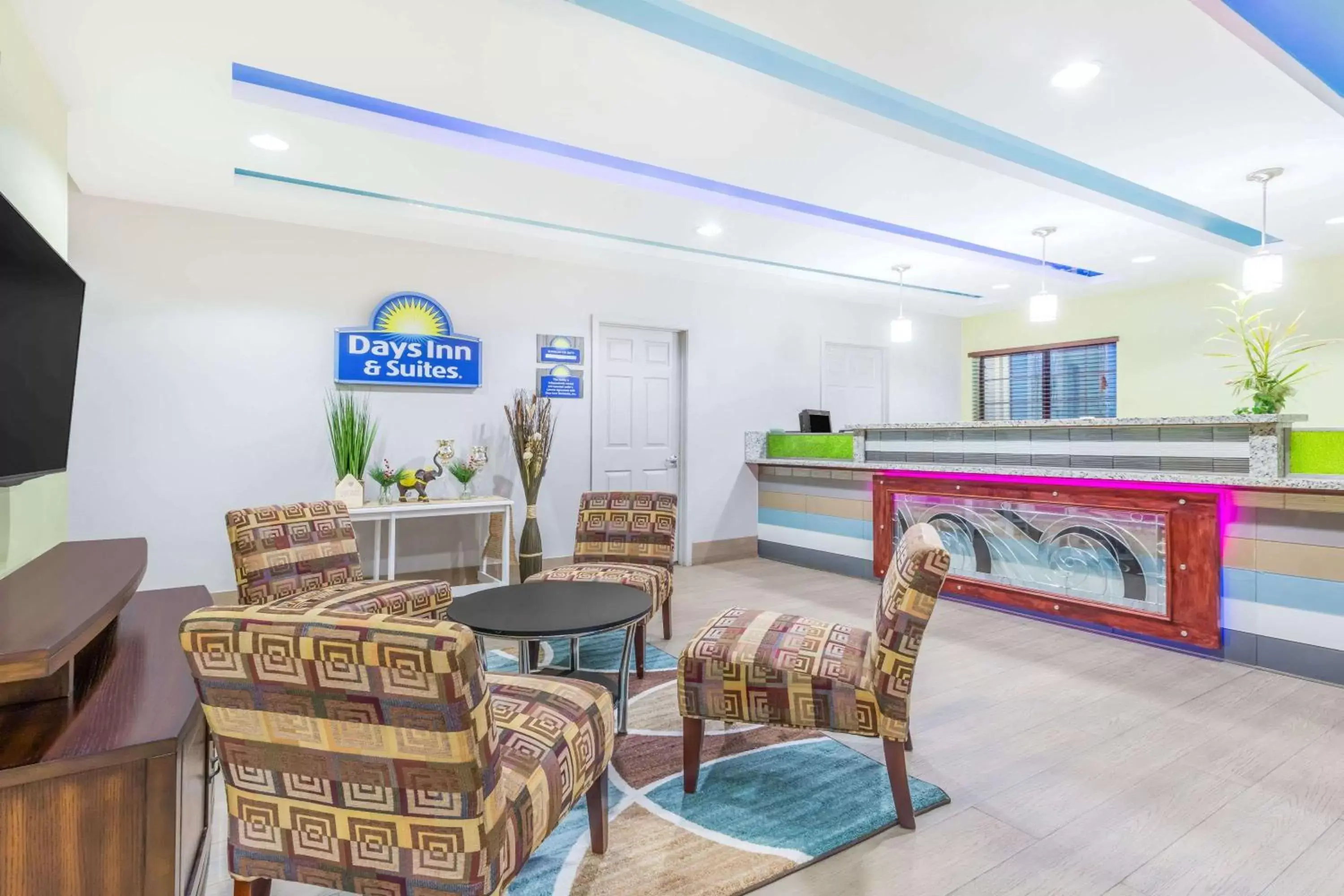 Days Inn & Suites by Wyndham Madisonville Days Inn & Suites by Wyndham Madisonville