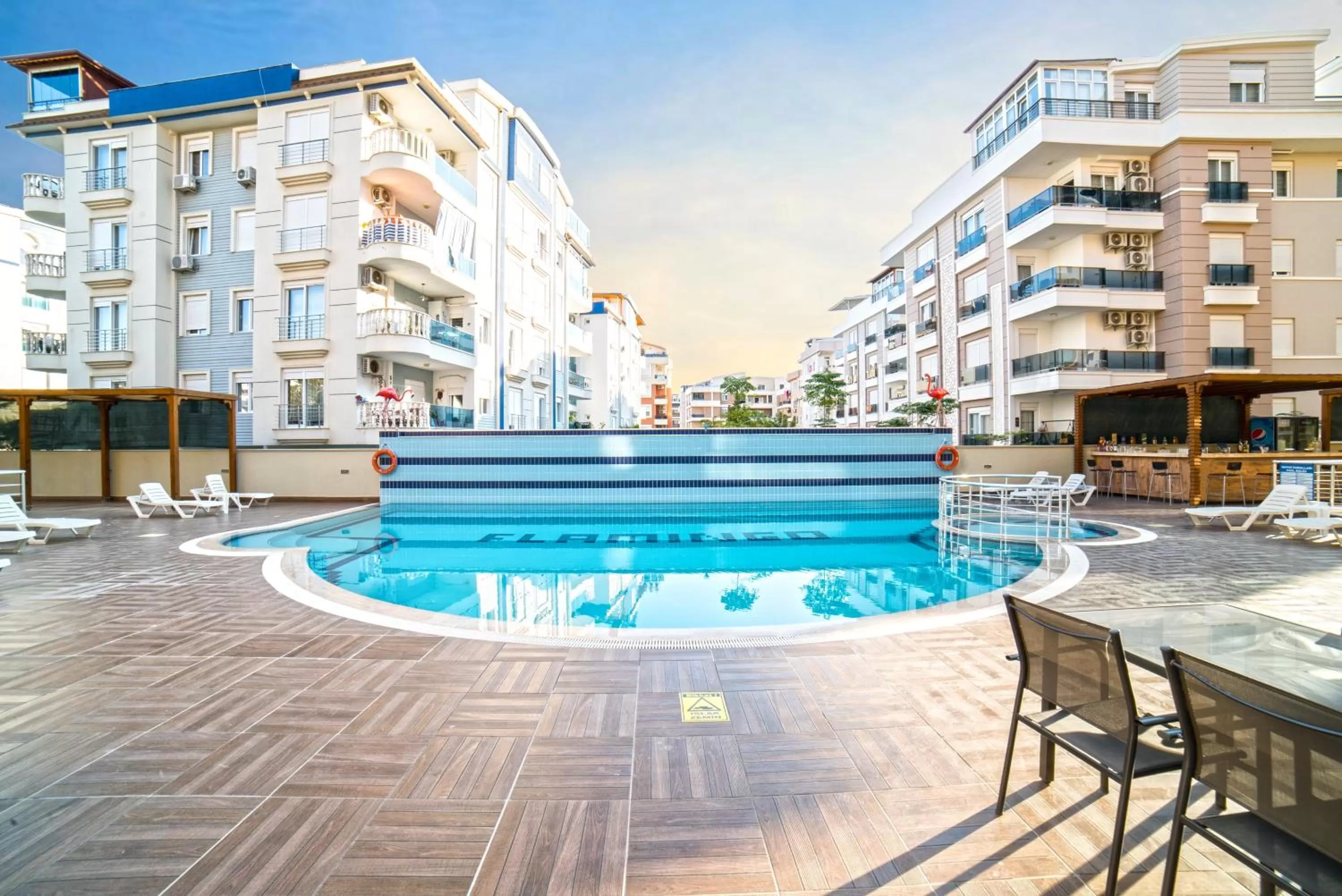 Swimming pool in Flamingo Residence