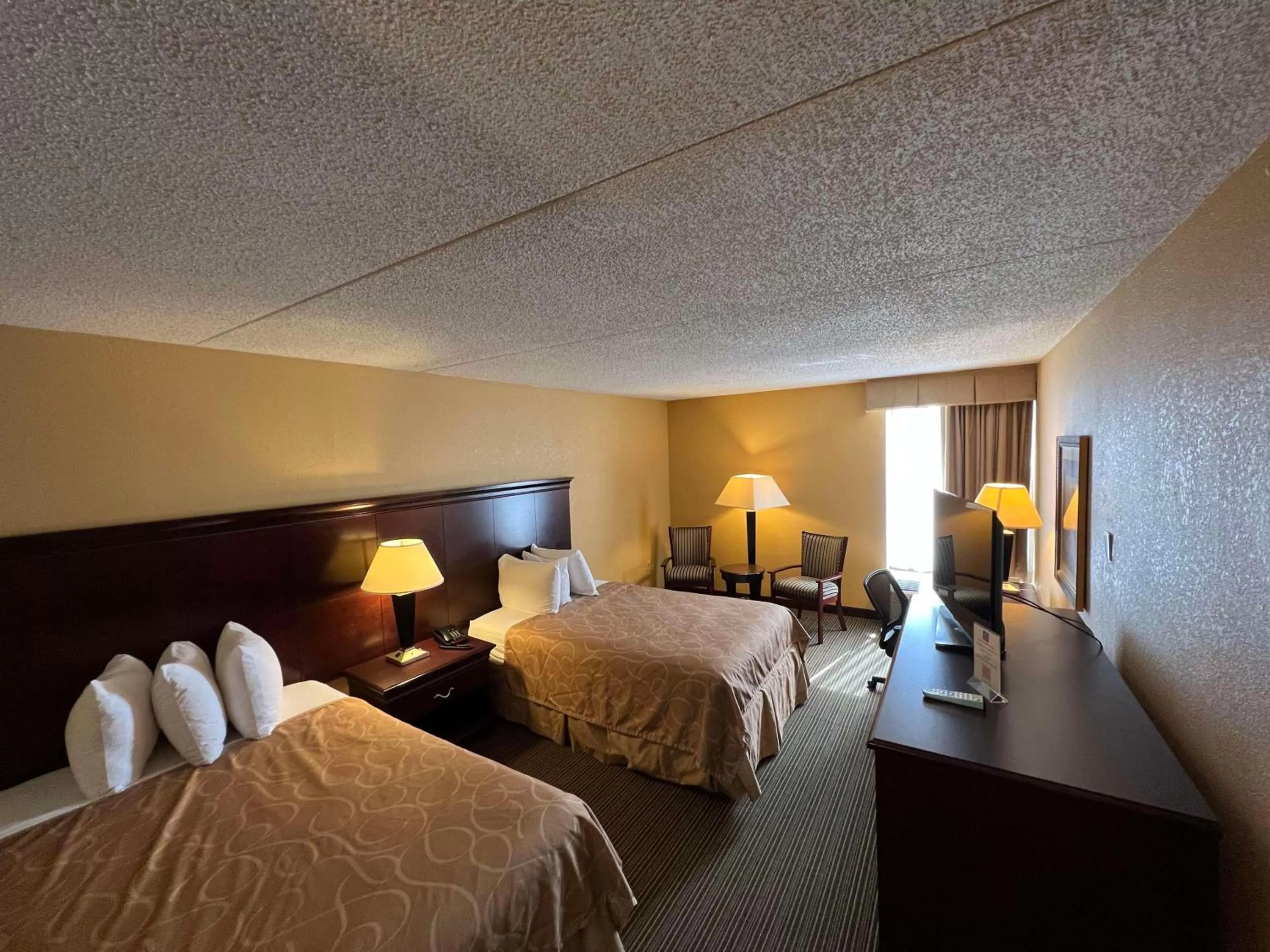 Double Room with Two Double Beds and Bath Tub - Disability Access/Non-Smoking in SureStay Plus Hotel by Best Western Hopkinsville