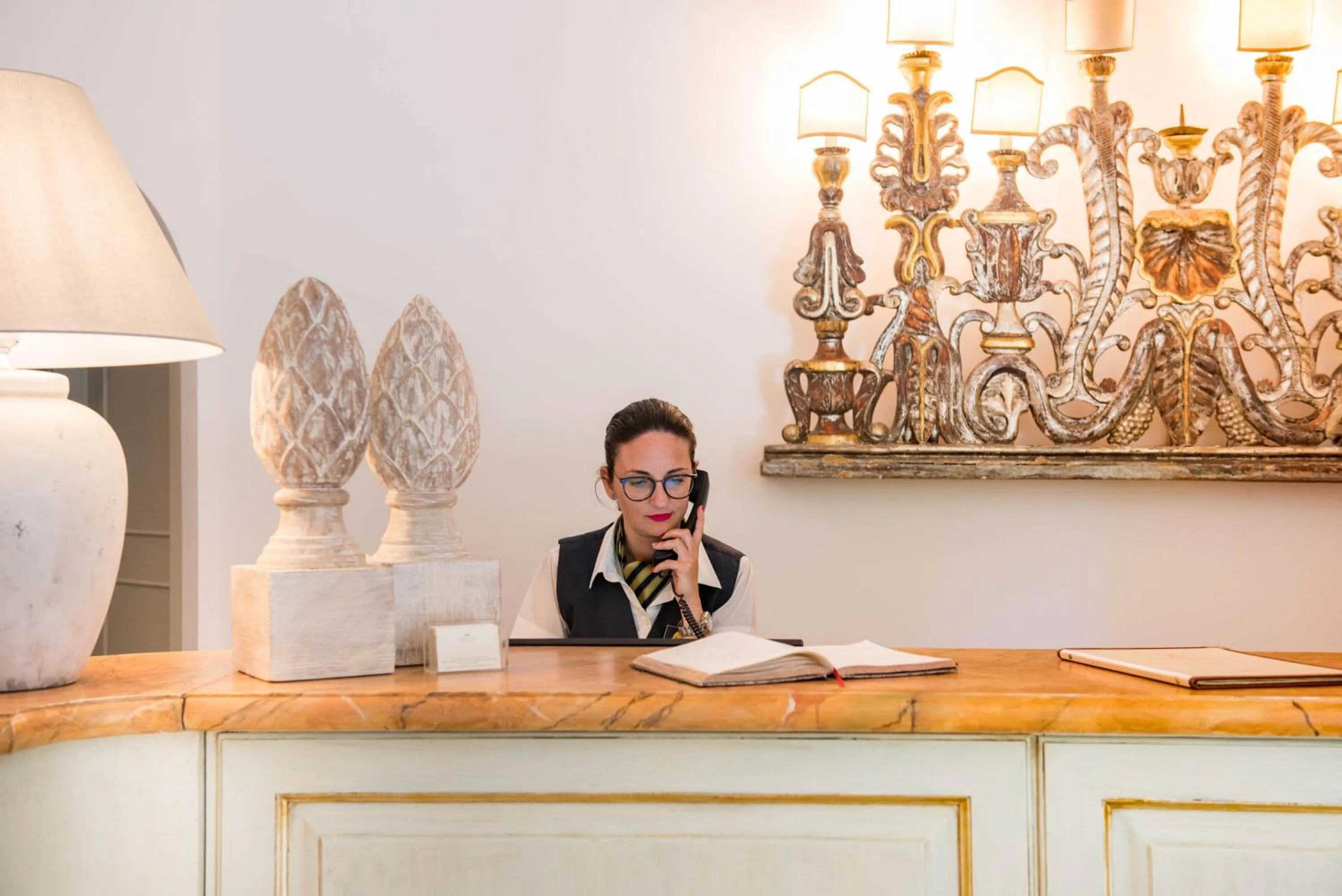 Lobby or reception in Castello di San Marco Charming Hotel & SPA