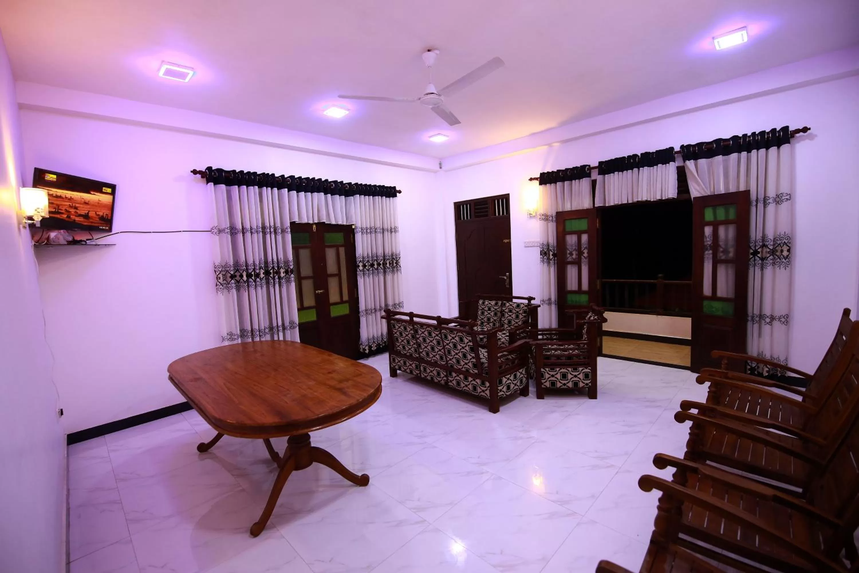 Restaurant/places to eat in New Ocean Vibes Ahangama