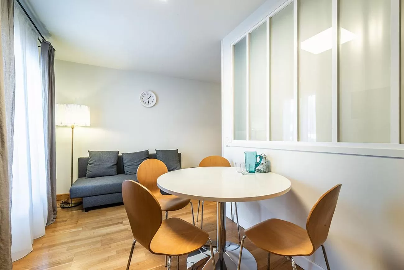Living room, Dining Area in Eden Hotel, Apartments and Chalet Chamonix Les Praz
