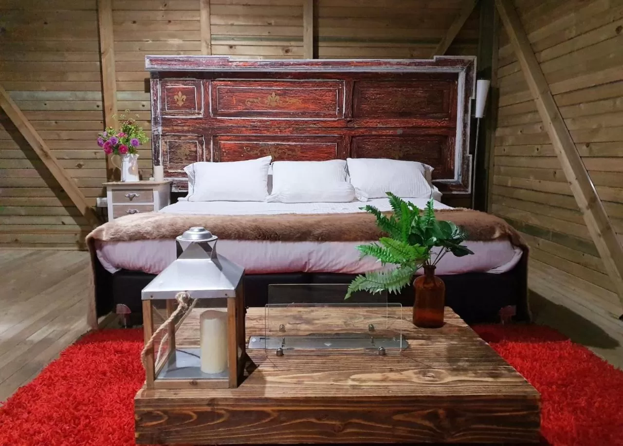 Bed, Seating Area in Hotel Casa Madero