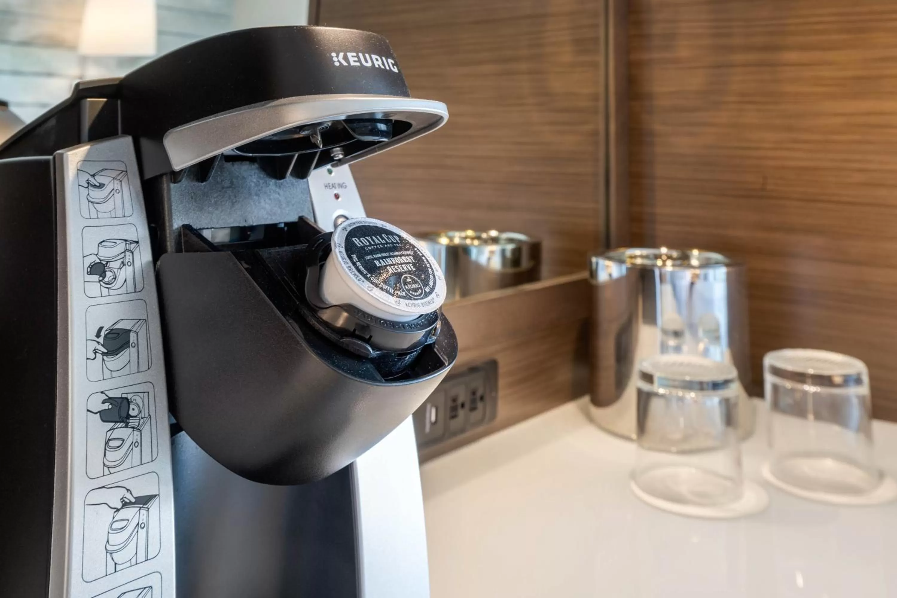 Coffee/tea facilities in Cambria Hotel Charleston Riverview