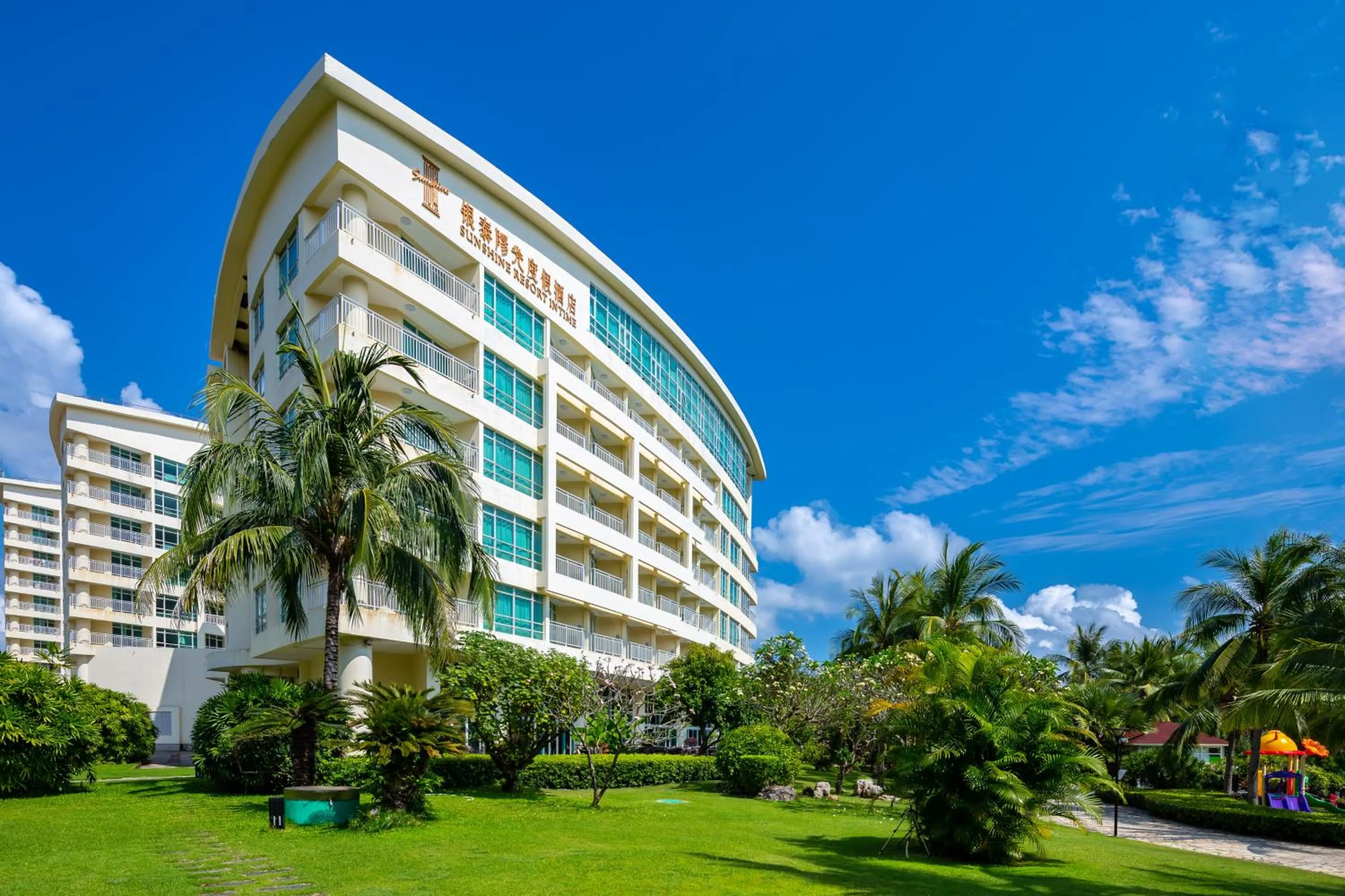 Property Building in Sunshine Resort Intime Sanya