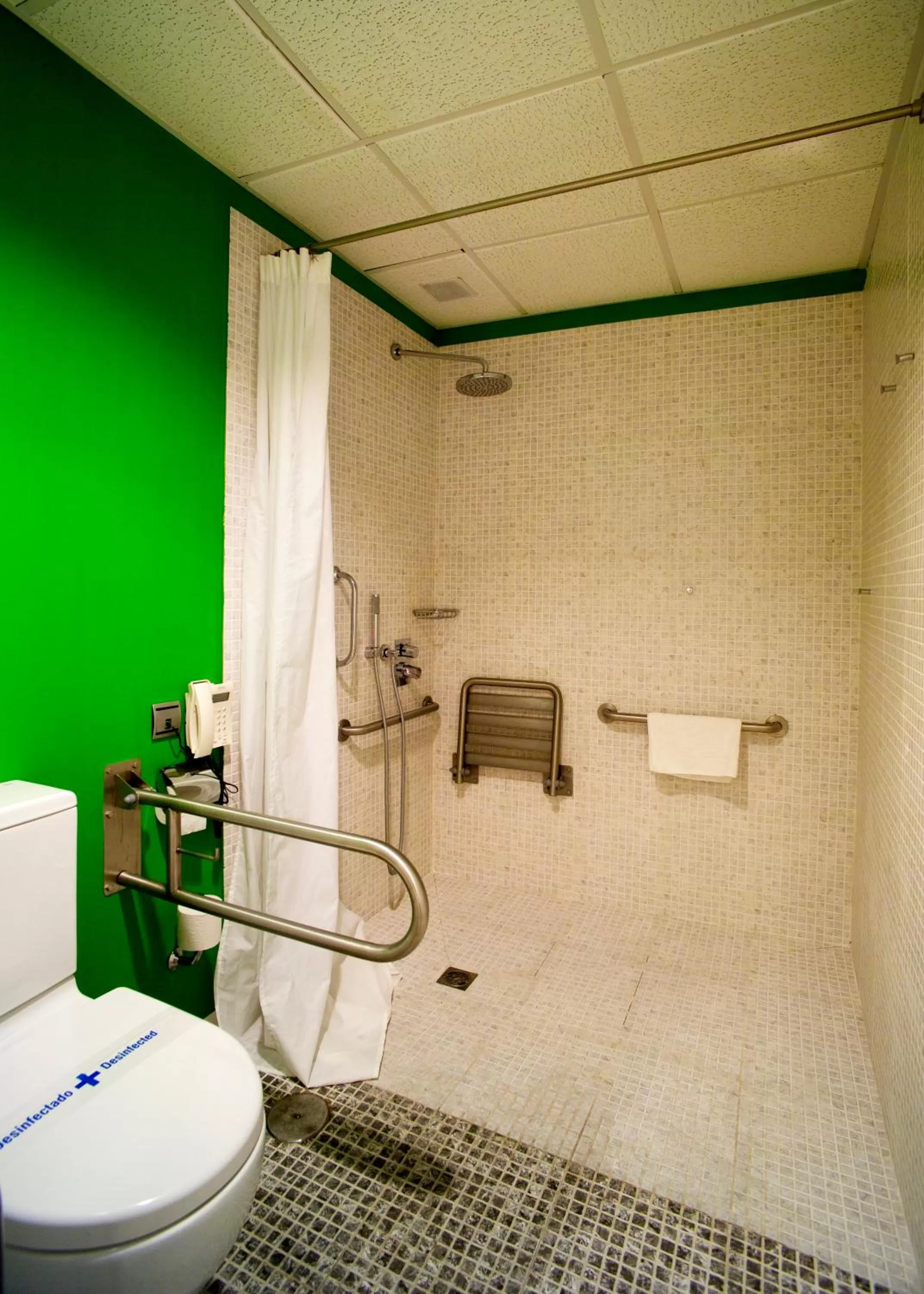 Bathroom in Hotel Europa