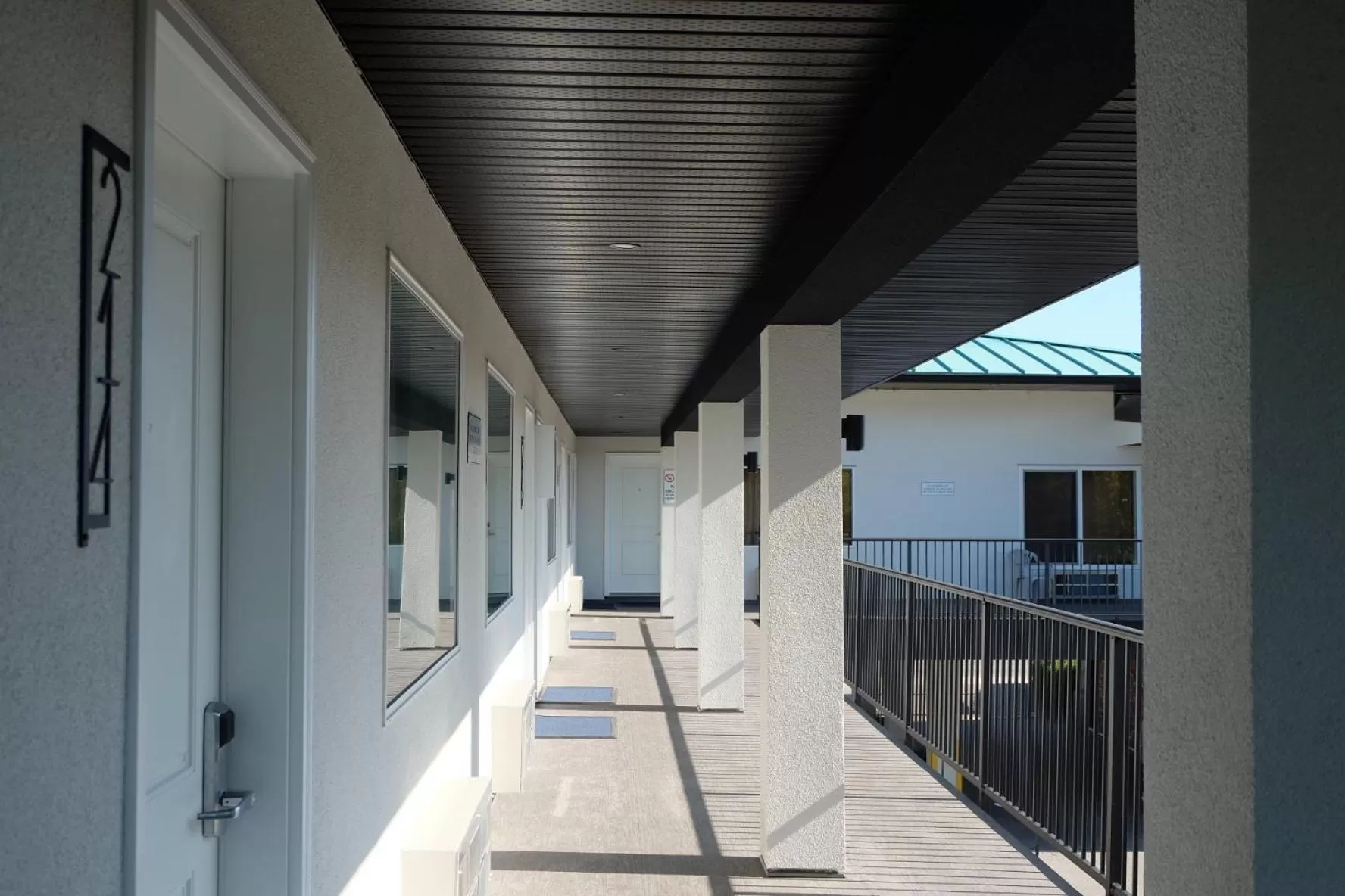 Balcony/Terrace in Oasis Inn