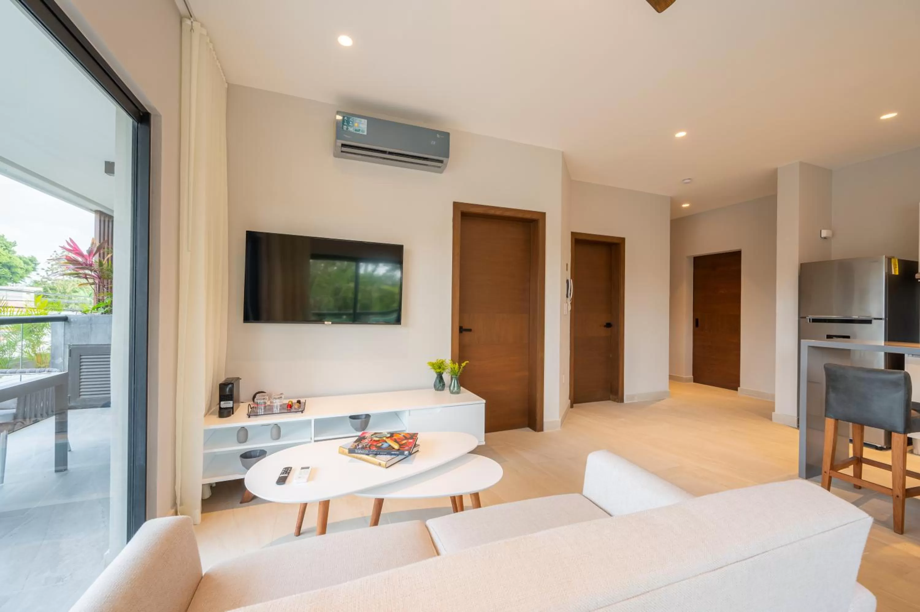 Living room in Kippal - Modern Oasis - ApartHotel