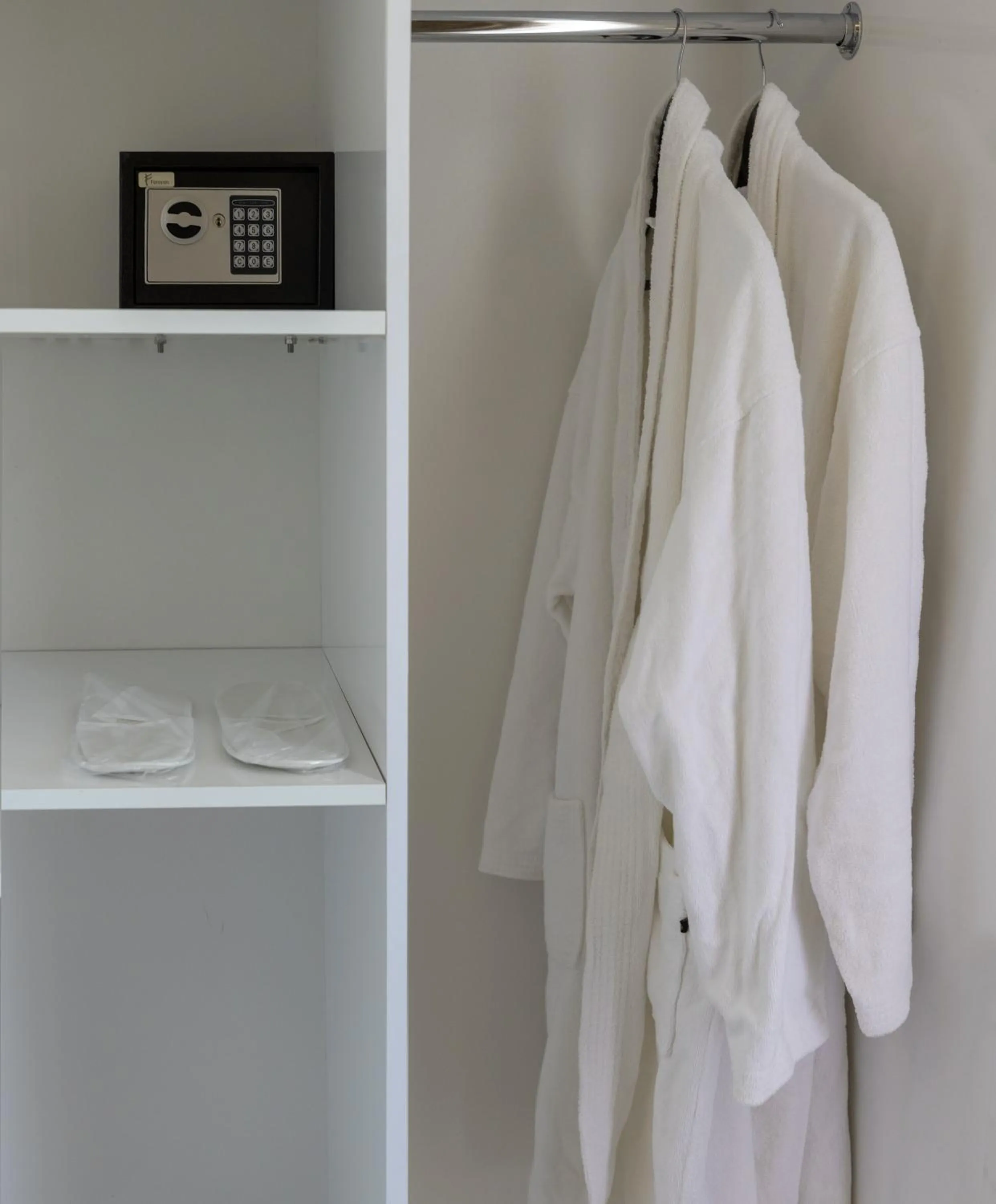 safe in Hotel Grand Palace