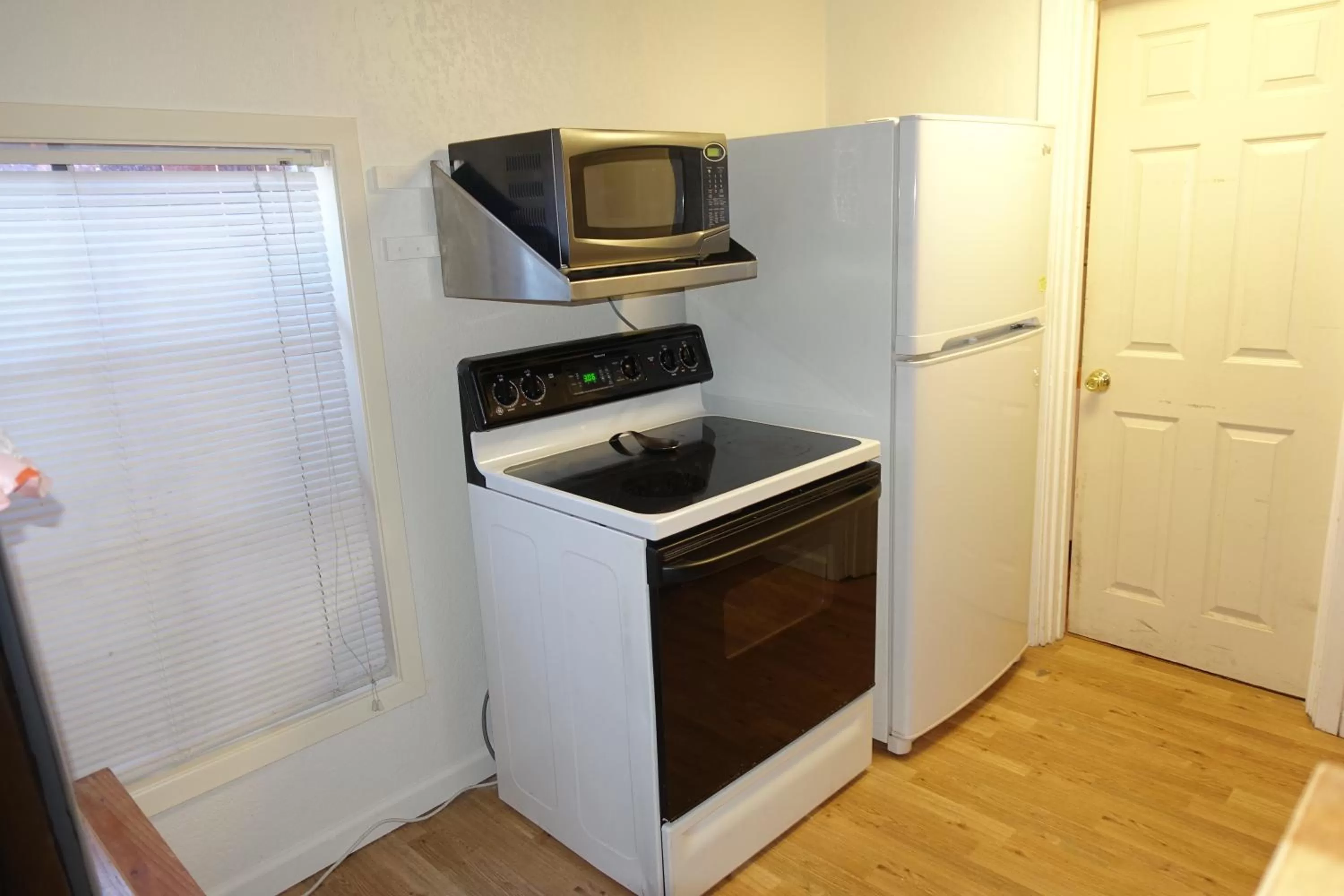 Kitchen or kitchenette, Kitchen/Kitchenette in Big Meadow Lodge