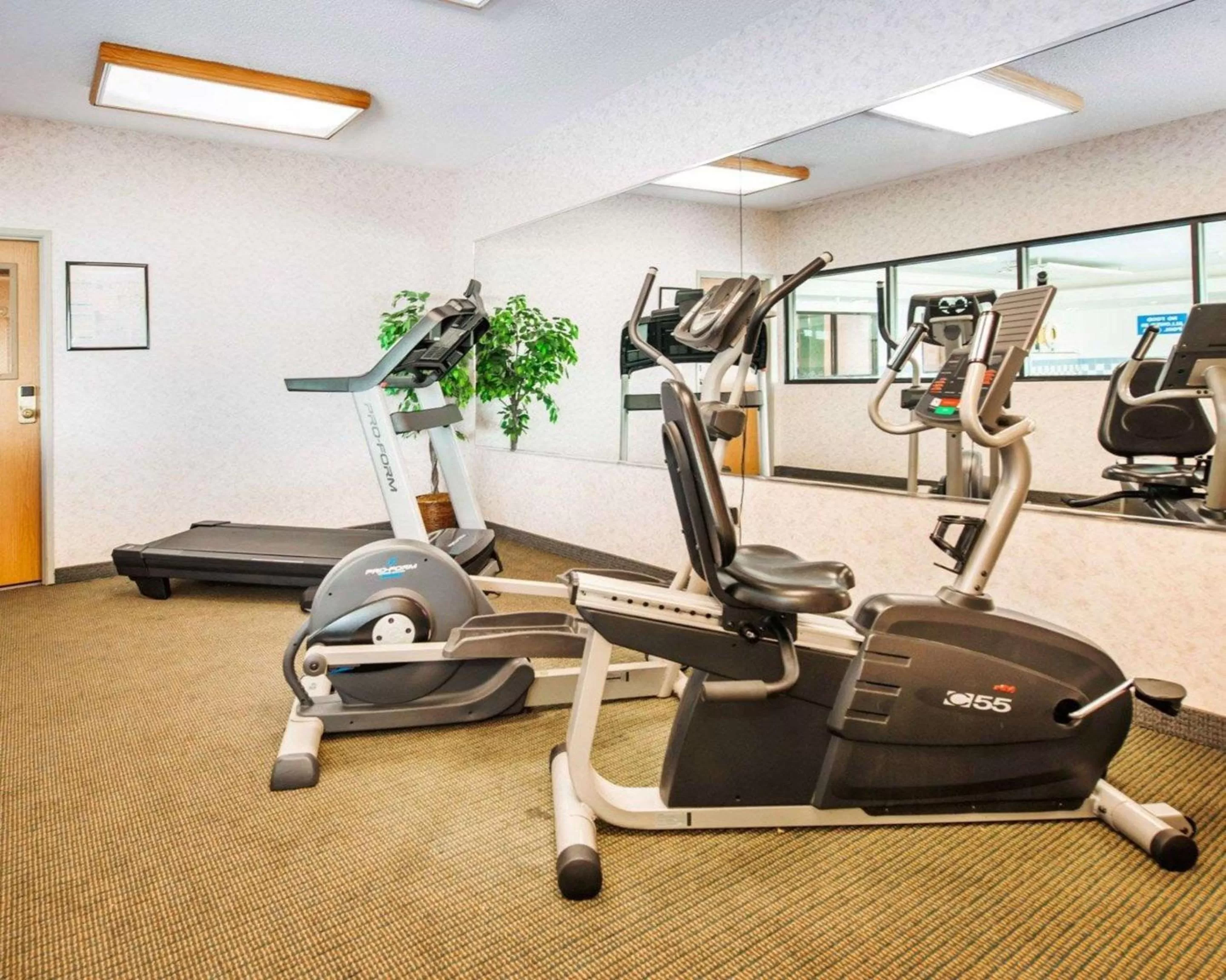 Fitness centre/facilities in Comfort Inn Goshen