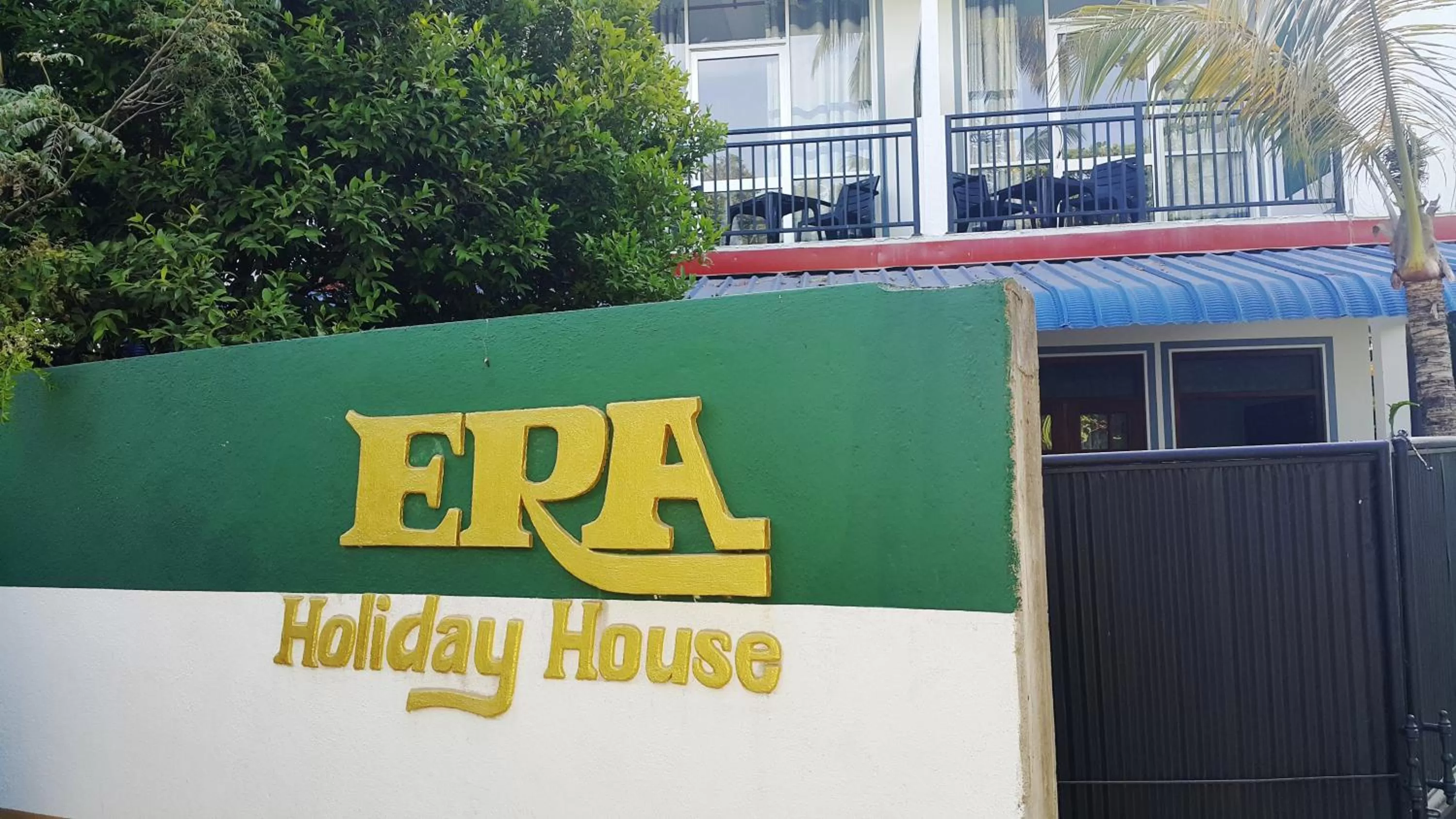 Facade/entrance in Era Holiday House
