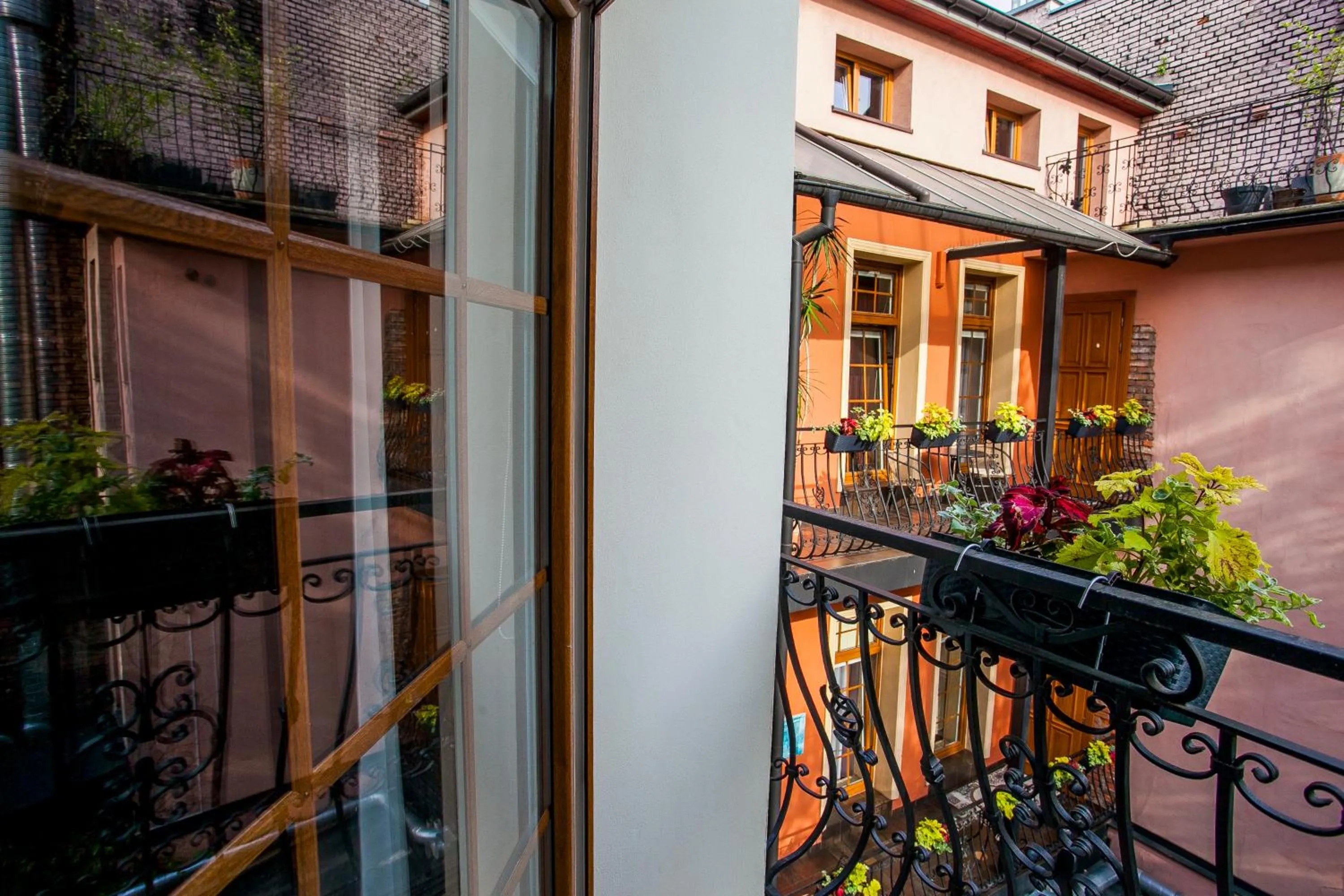 Property building in Aparthotel Oberża