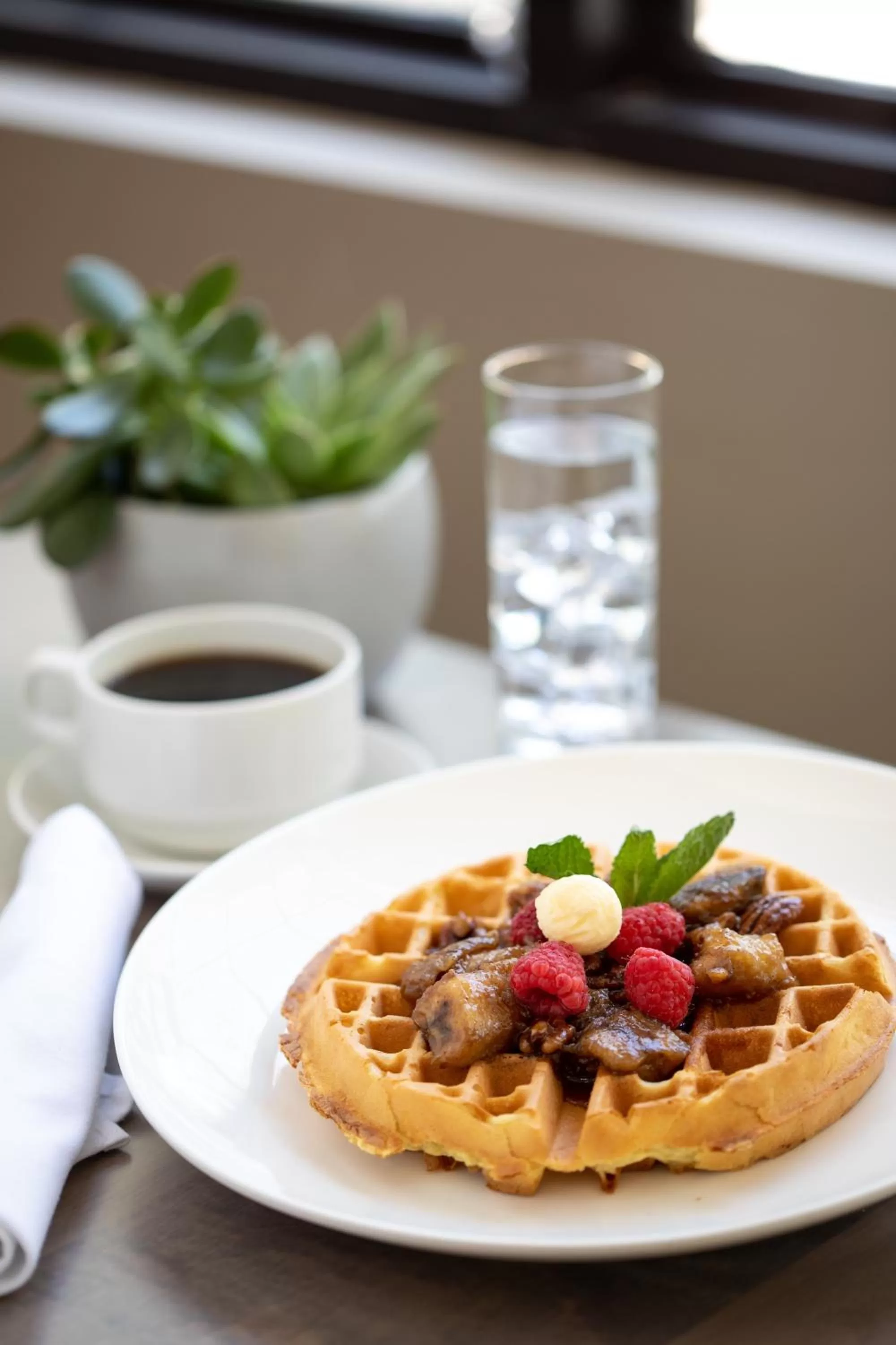 Restaurant/places to eat in Hotel Indigo Mount Pleasant by IHG