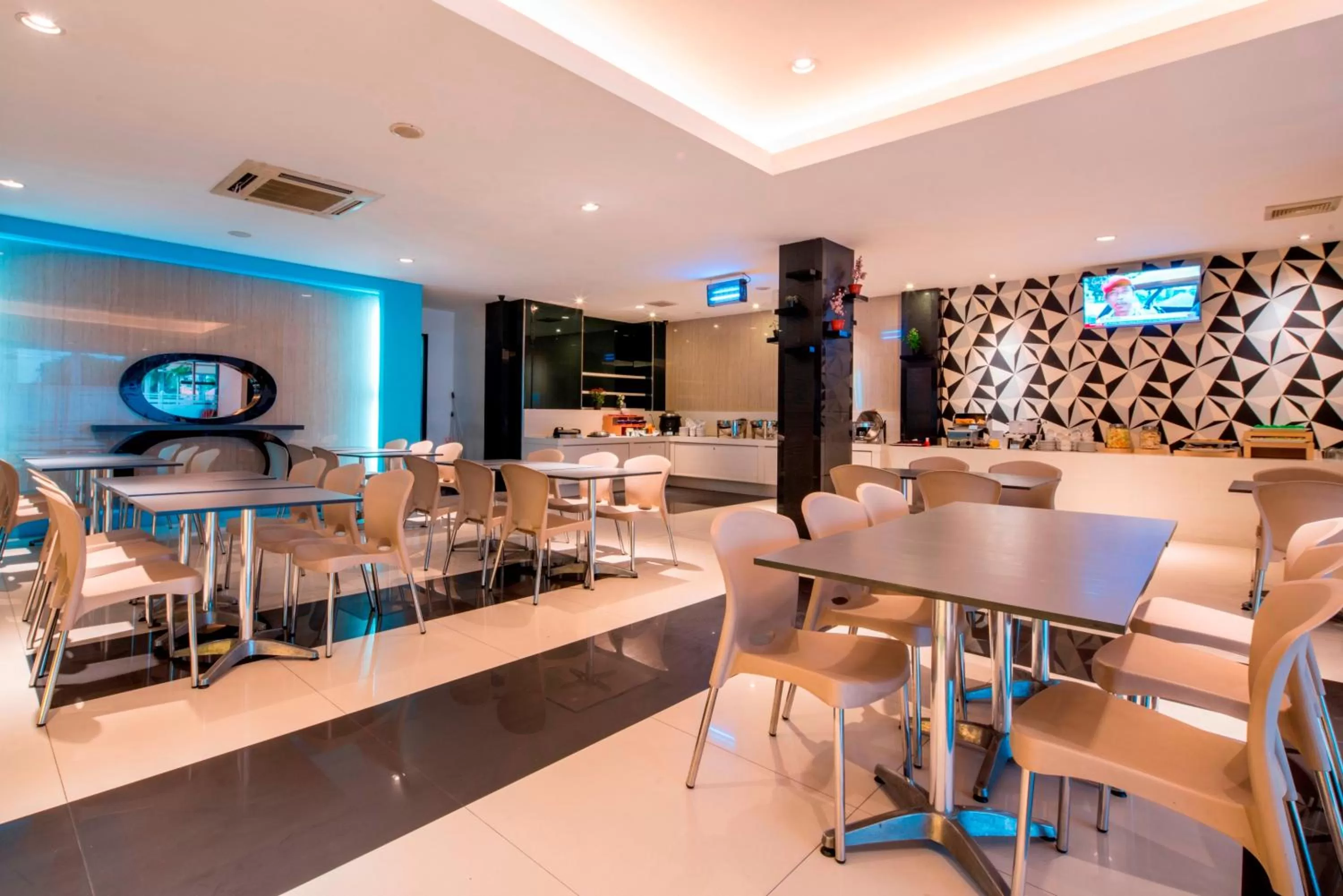 Restaurant/places to eat in Hotel 88 Mangga Besar Raya 120 Jakarta By WH