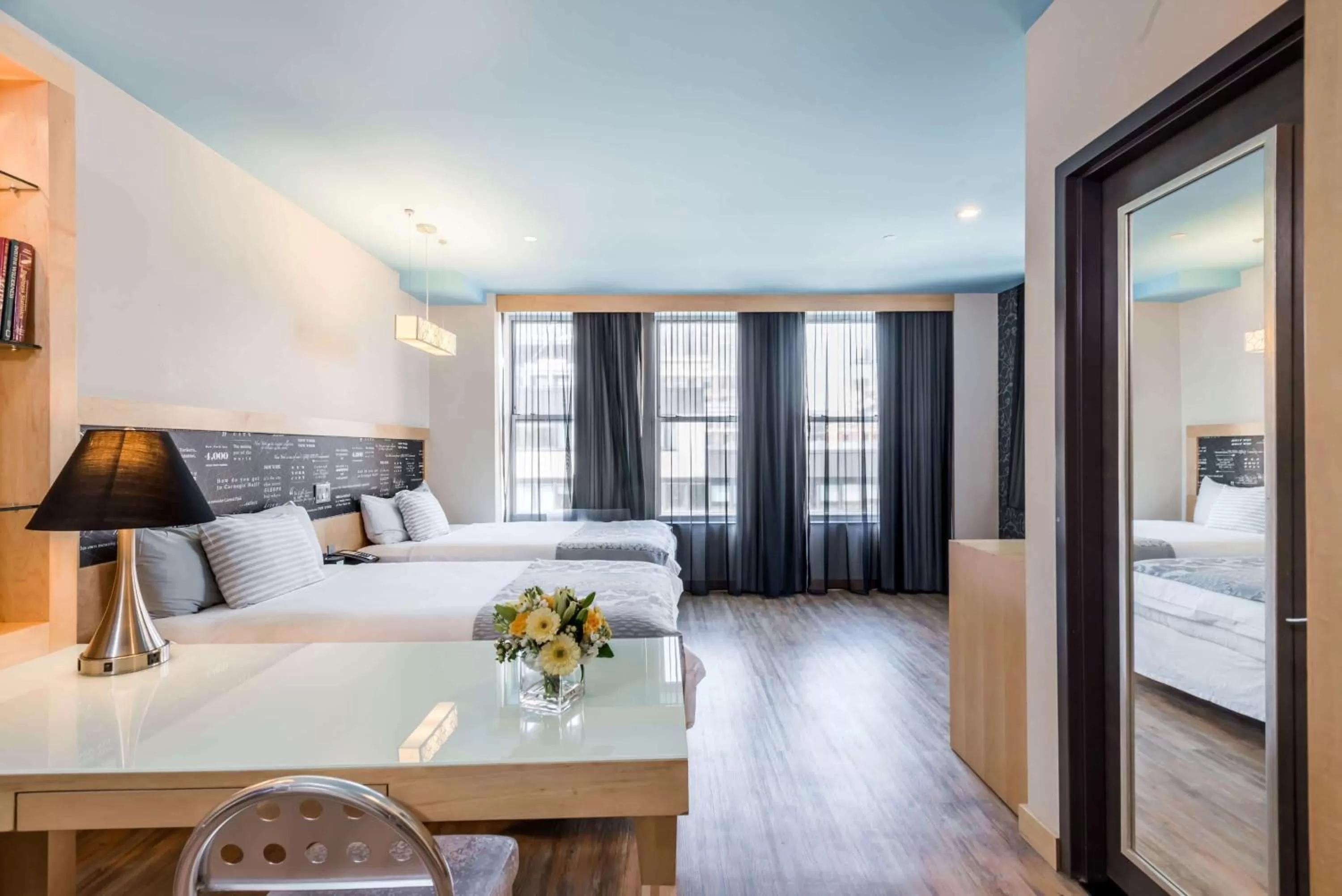 Photo of the whole room, Bed in TRYP by Wyndham New York City Times Square - Midtown