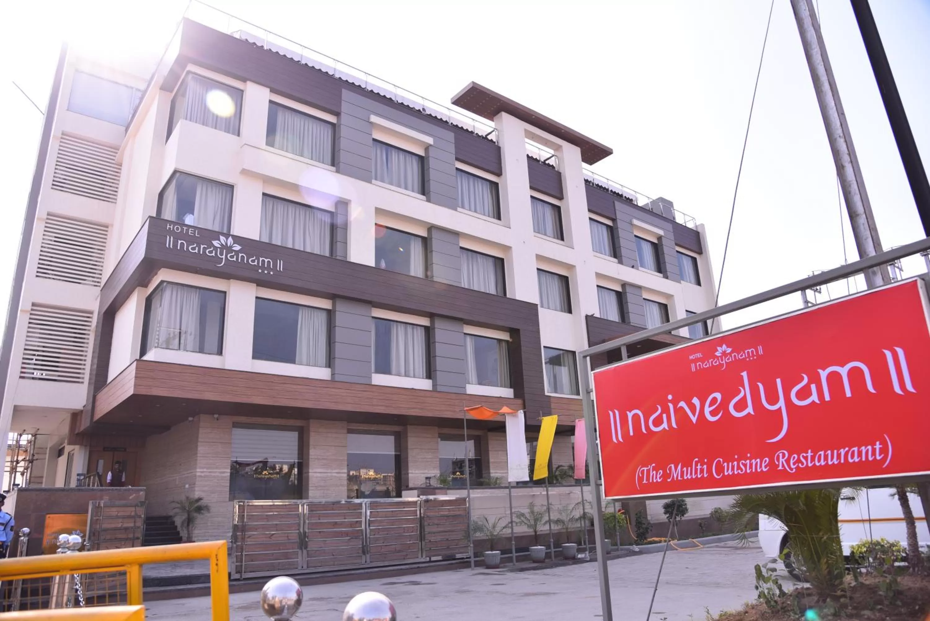 Property building in Narayanam