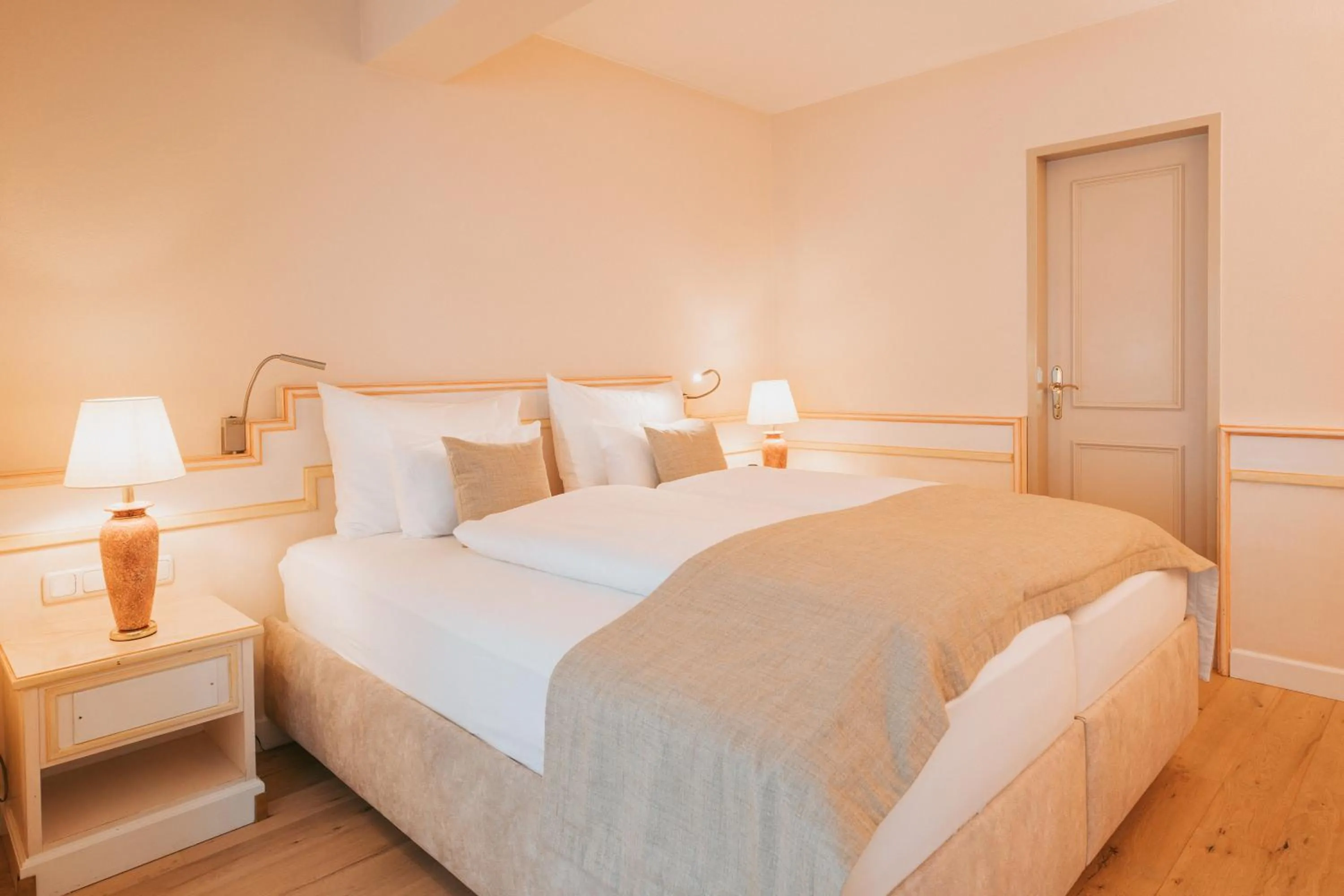 Photo of the whole room, Bed in MANNI das Hotel