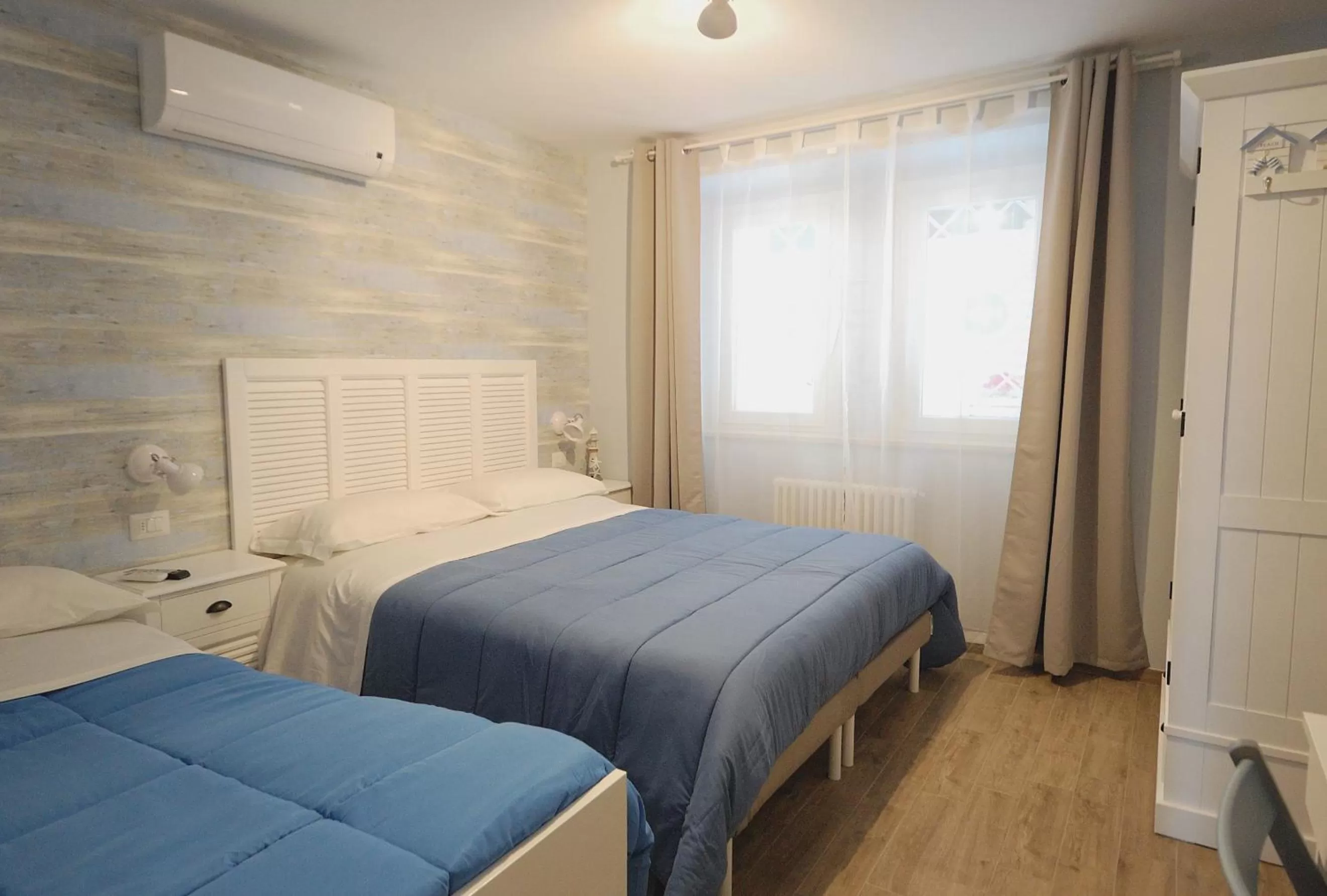 Photo of the whole room, Bed in B&B Incanto sotto il mare