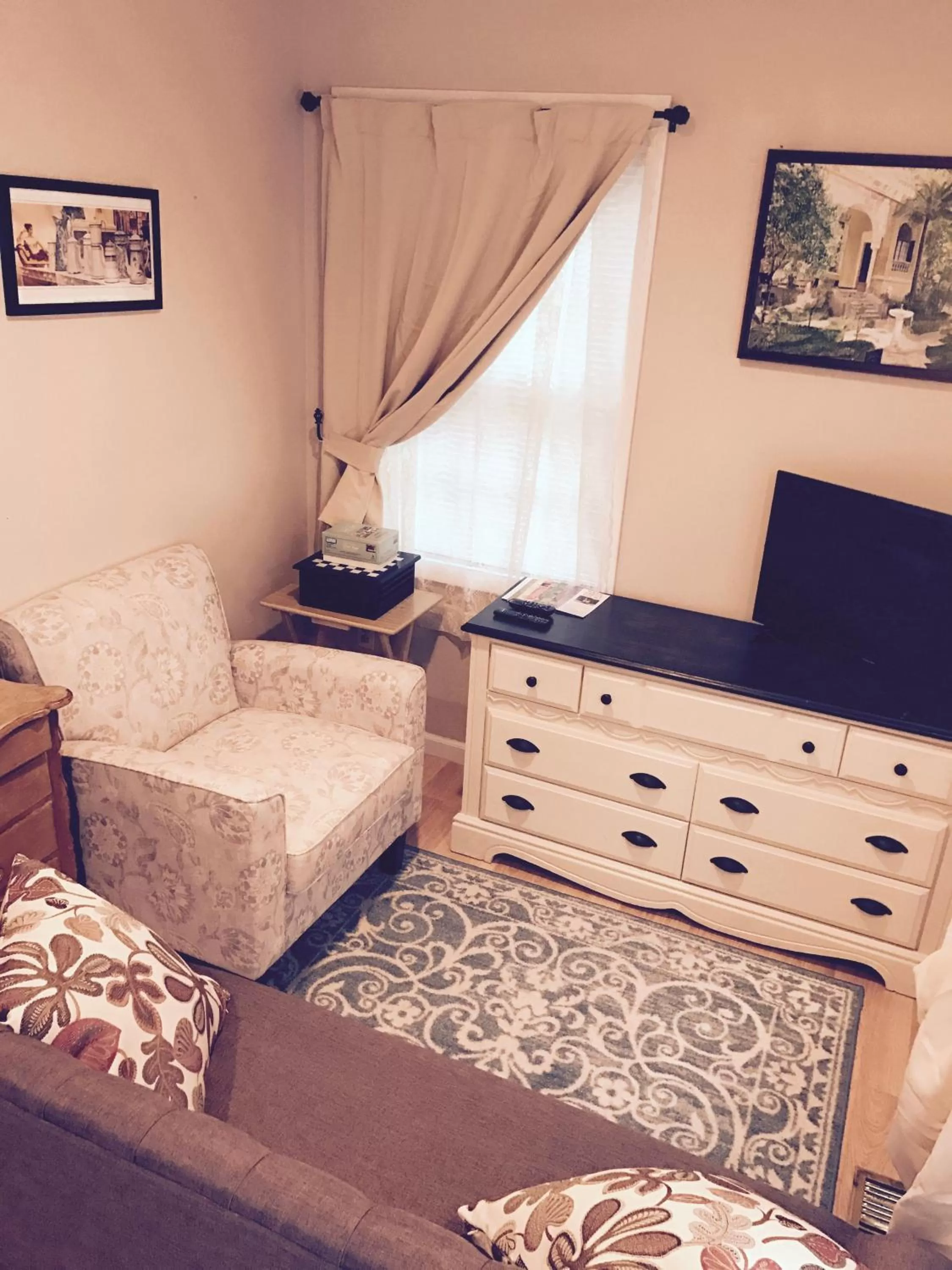 Bed in The Borland House Inn