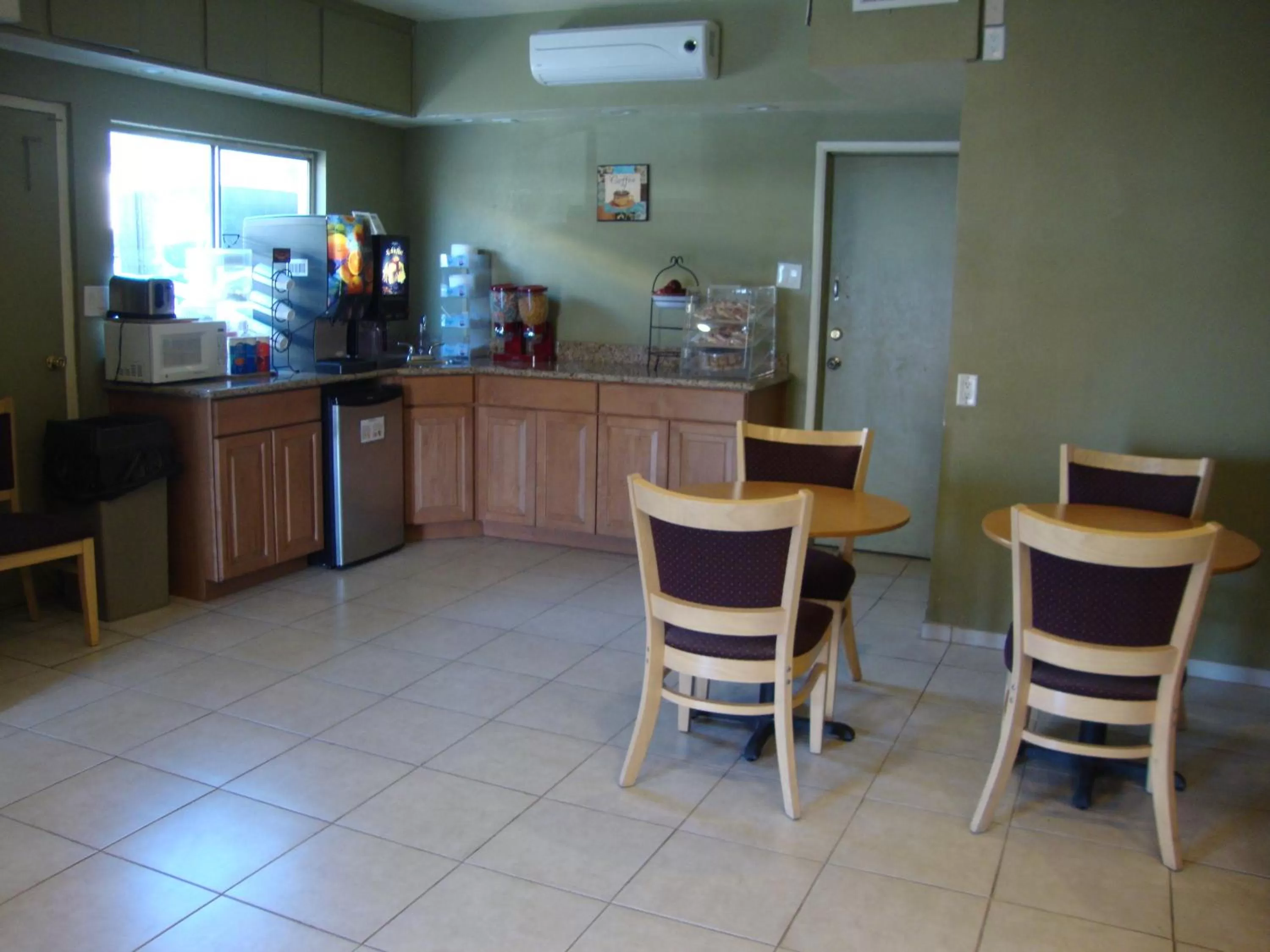 Food close-up in Townhouse Inn and Suites