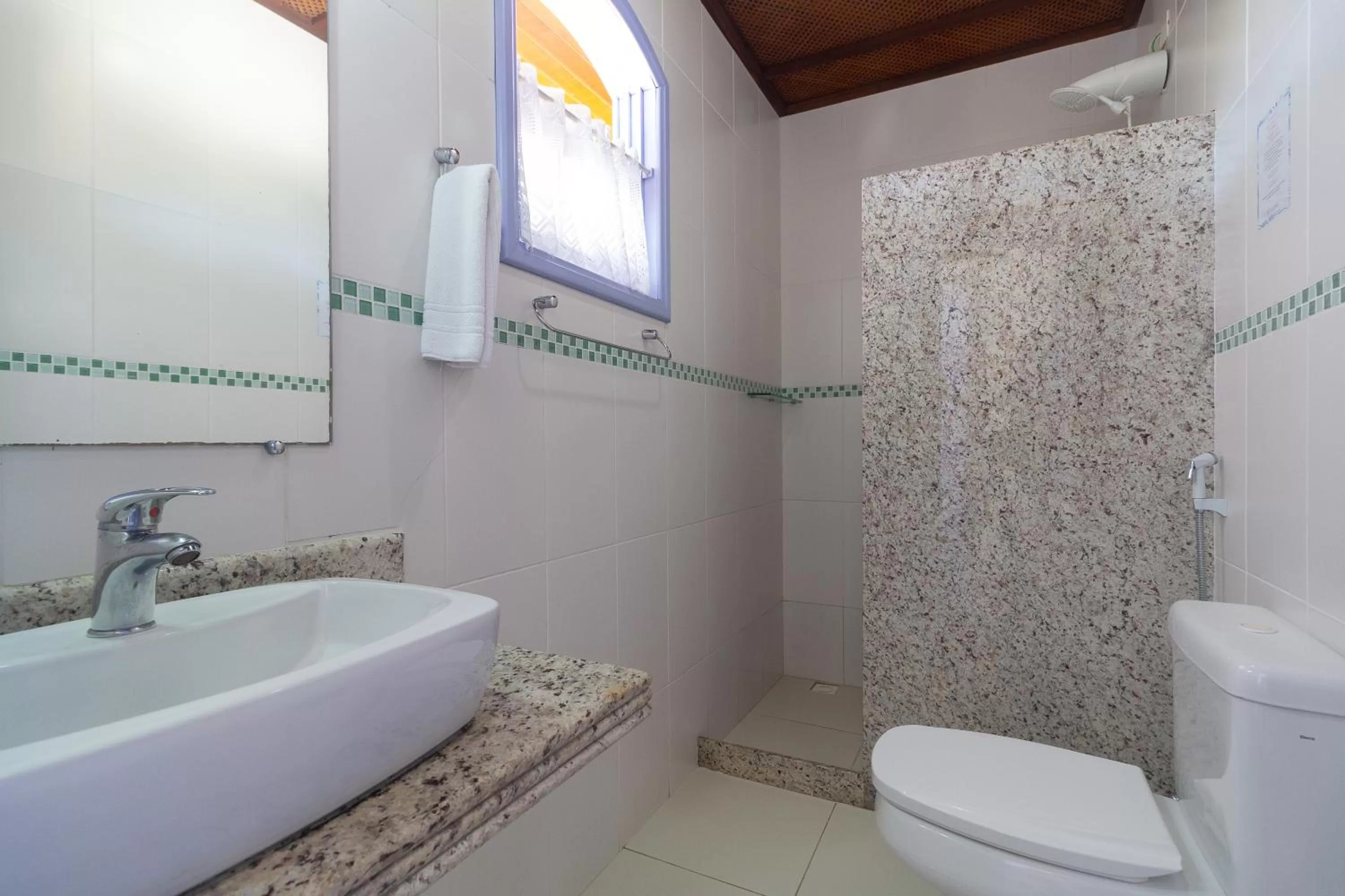 Bathroom in Pousada Eclipse Paraty