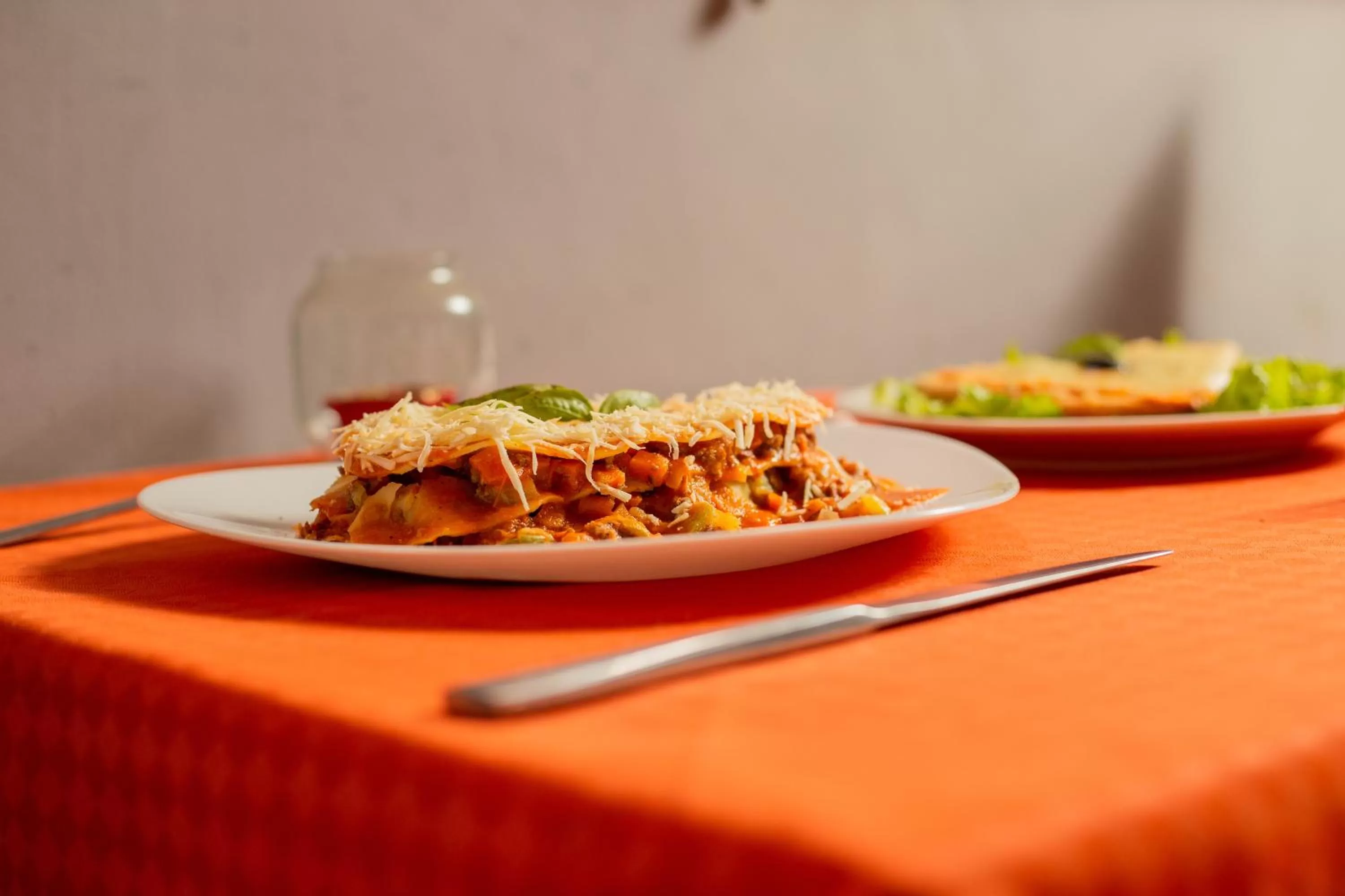 Restaurant/places to eat in Sole Hotel