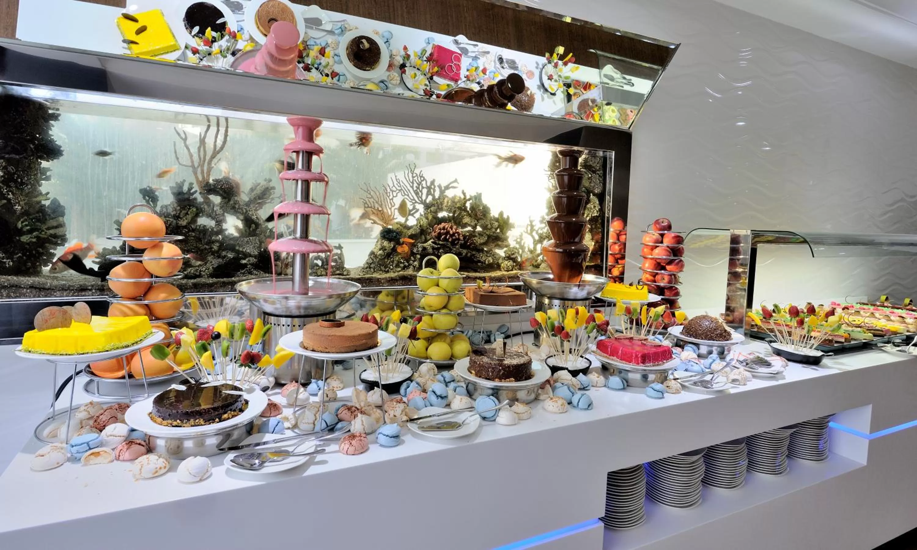 Restaurant/places to eat in Royal Tulip City Center