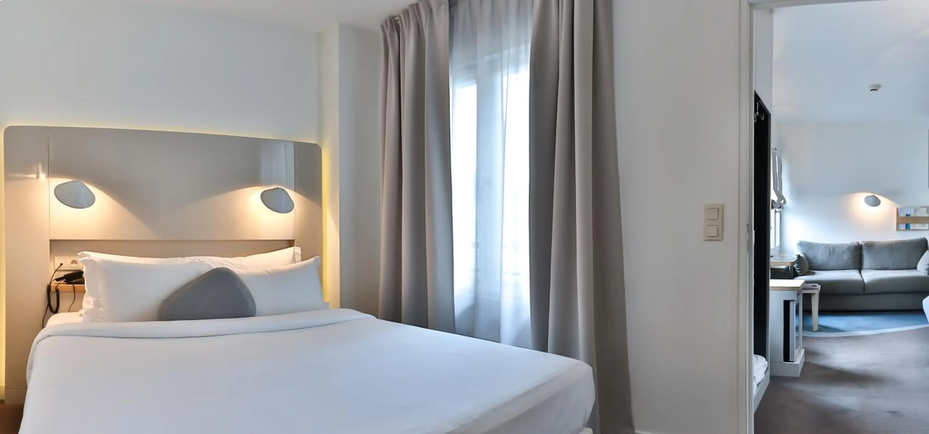 Bed in Hôtel Le Marcel Paris Gare de l'Est