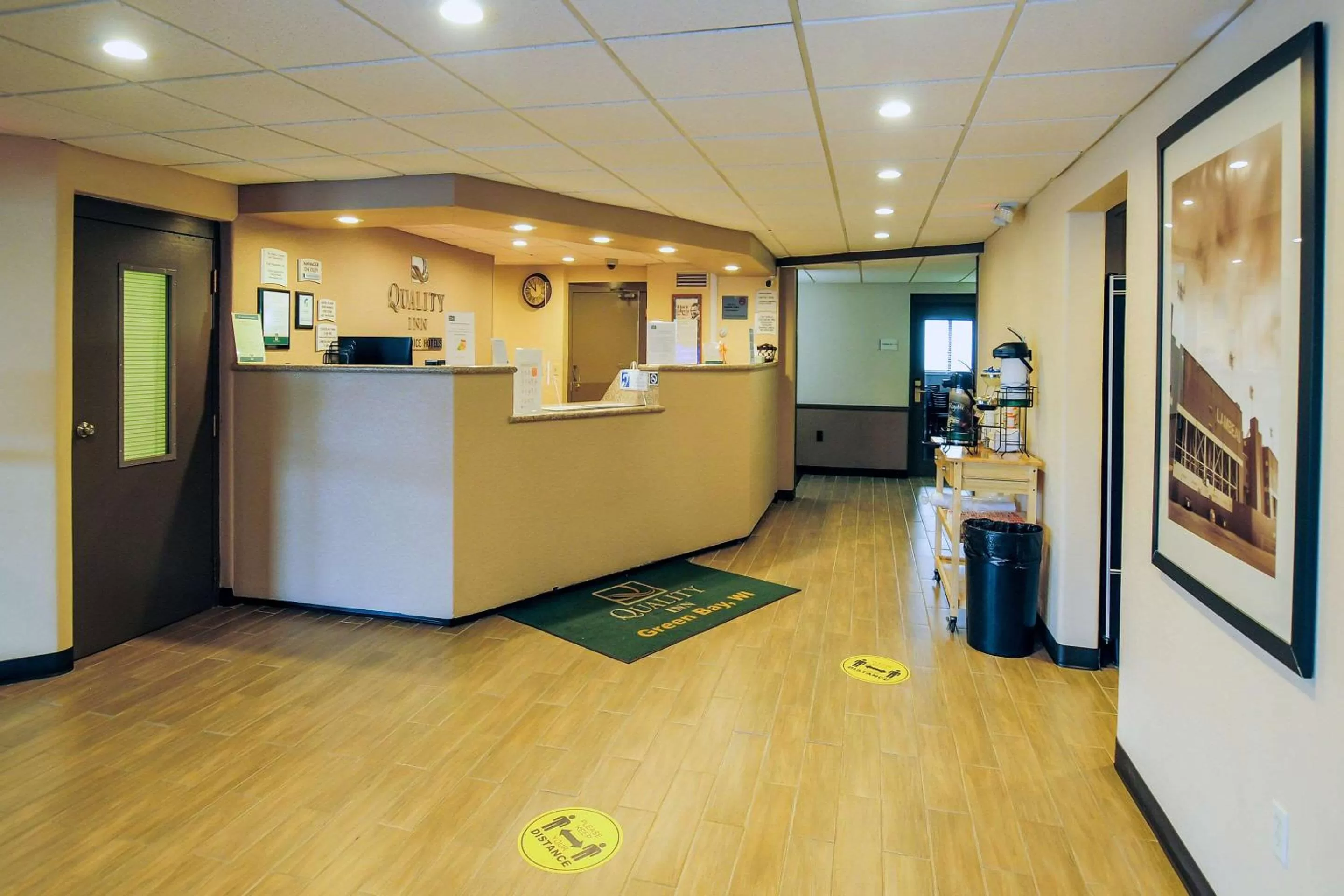 Lobby or reception in Quality Inn Stadium Area Green Bay Stadium