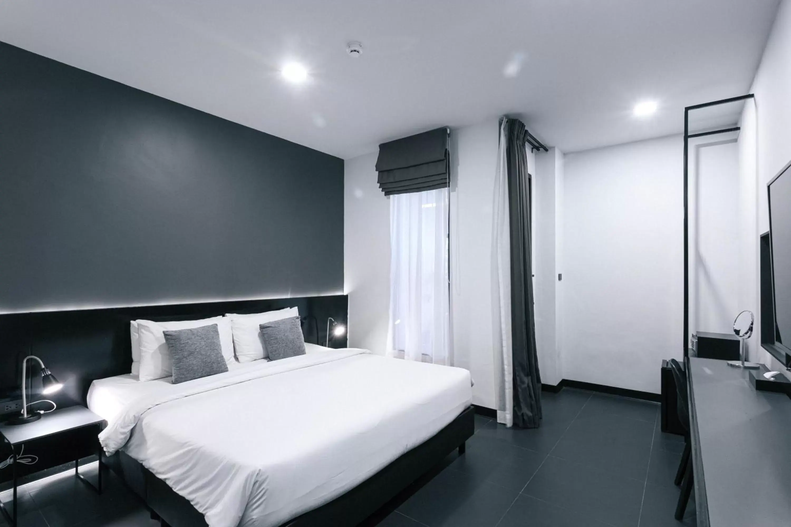 Double Room with Pool View in CREW Hotel Double Room with Pool View in CREW Hotel