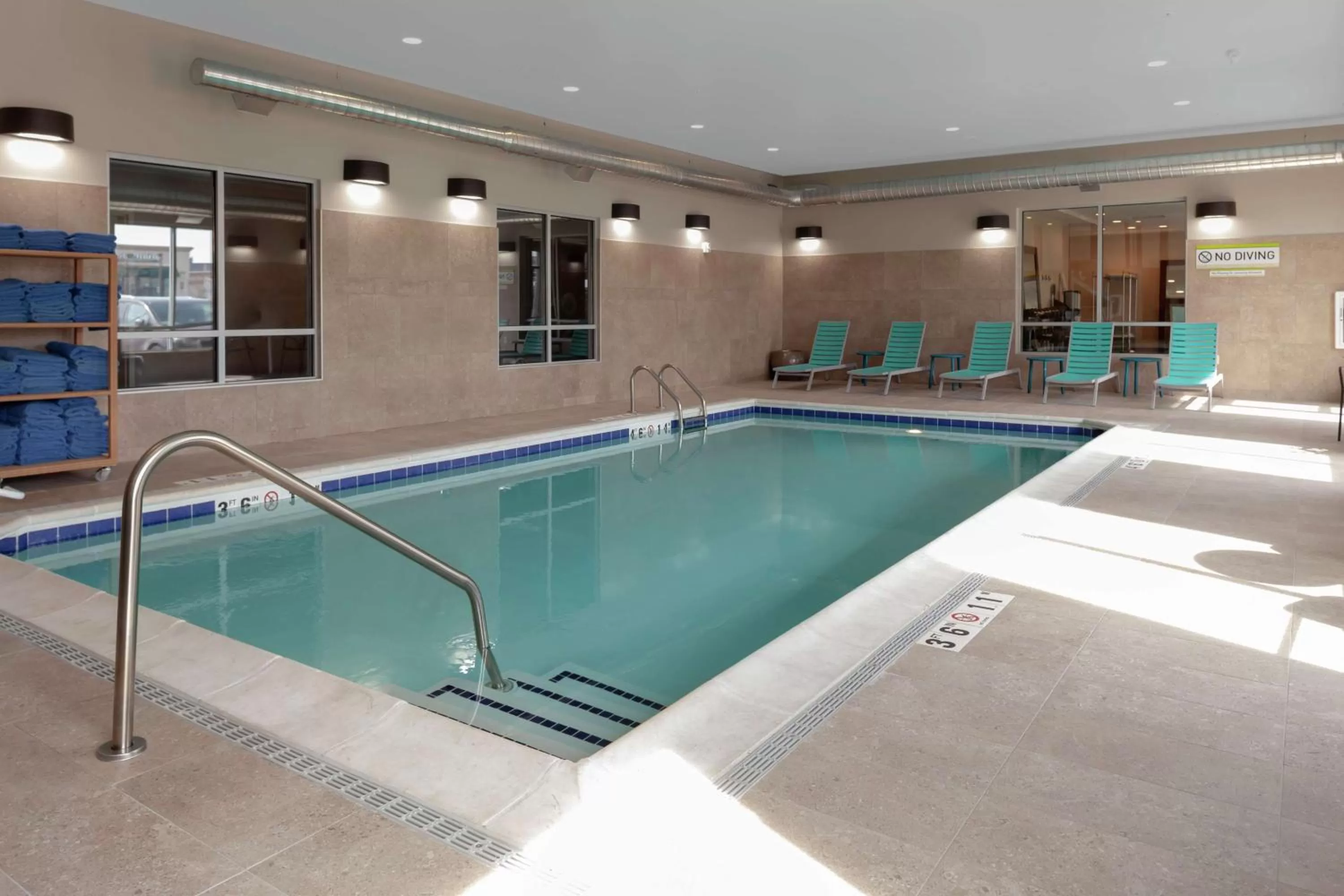 Pool view in Home2 Suites By Hilton Denver South Centennial Airport