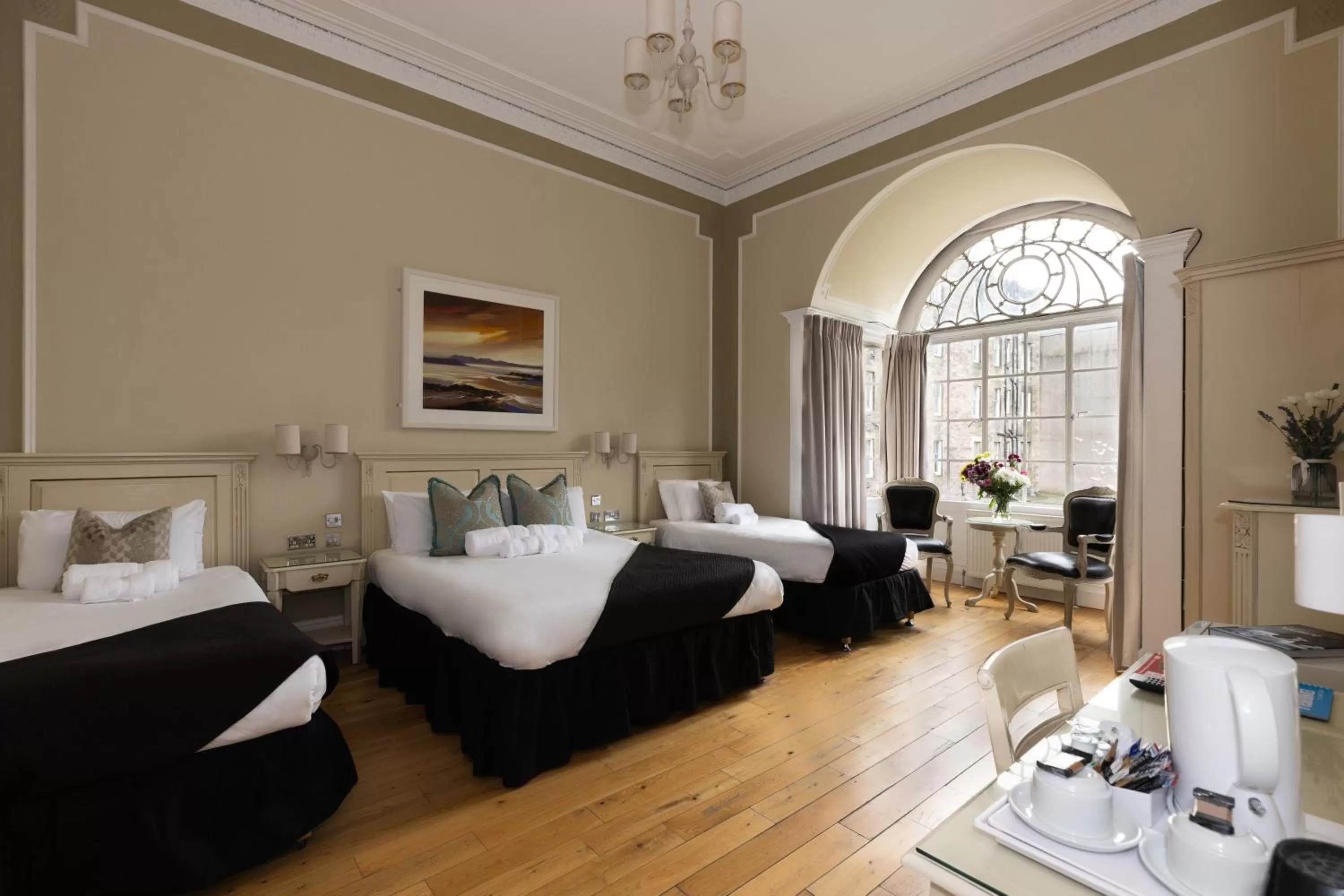 Photo of the whole room, Bed in The Haymarket Hotel