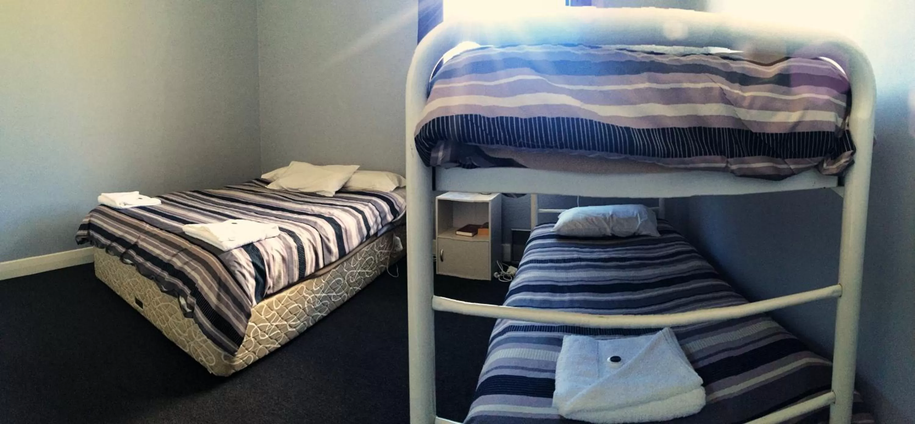 Bed in Kearsley Hotel