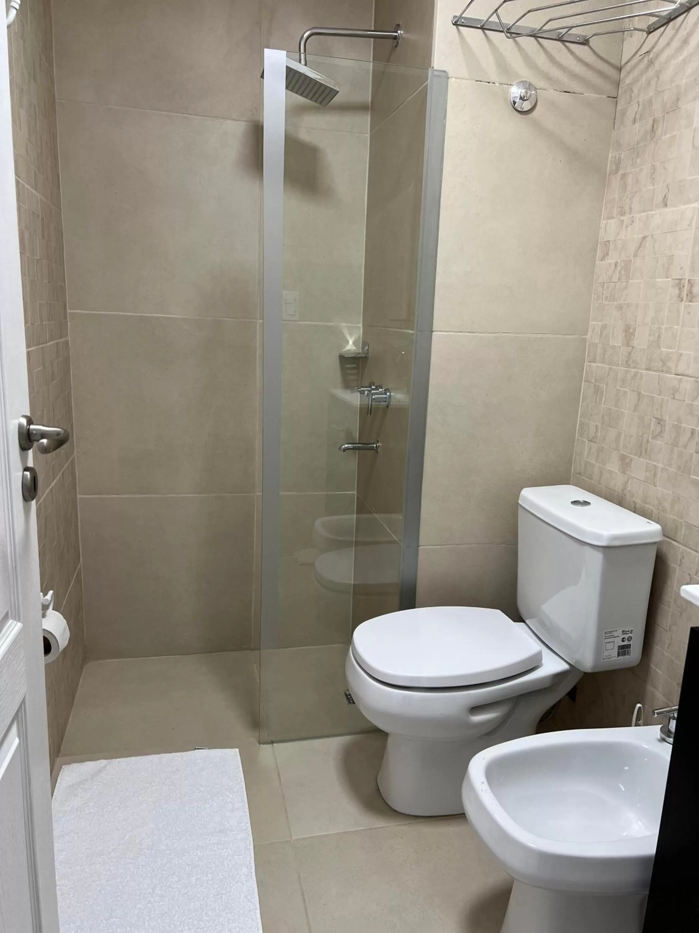 Bathroom in APART trelew 5