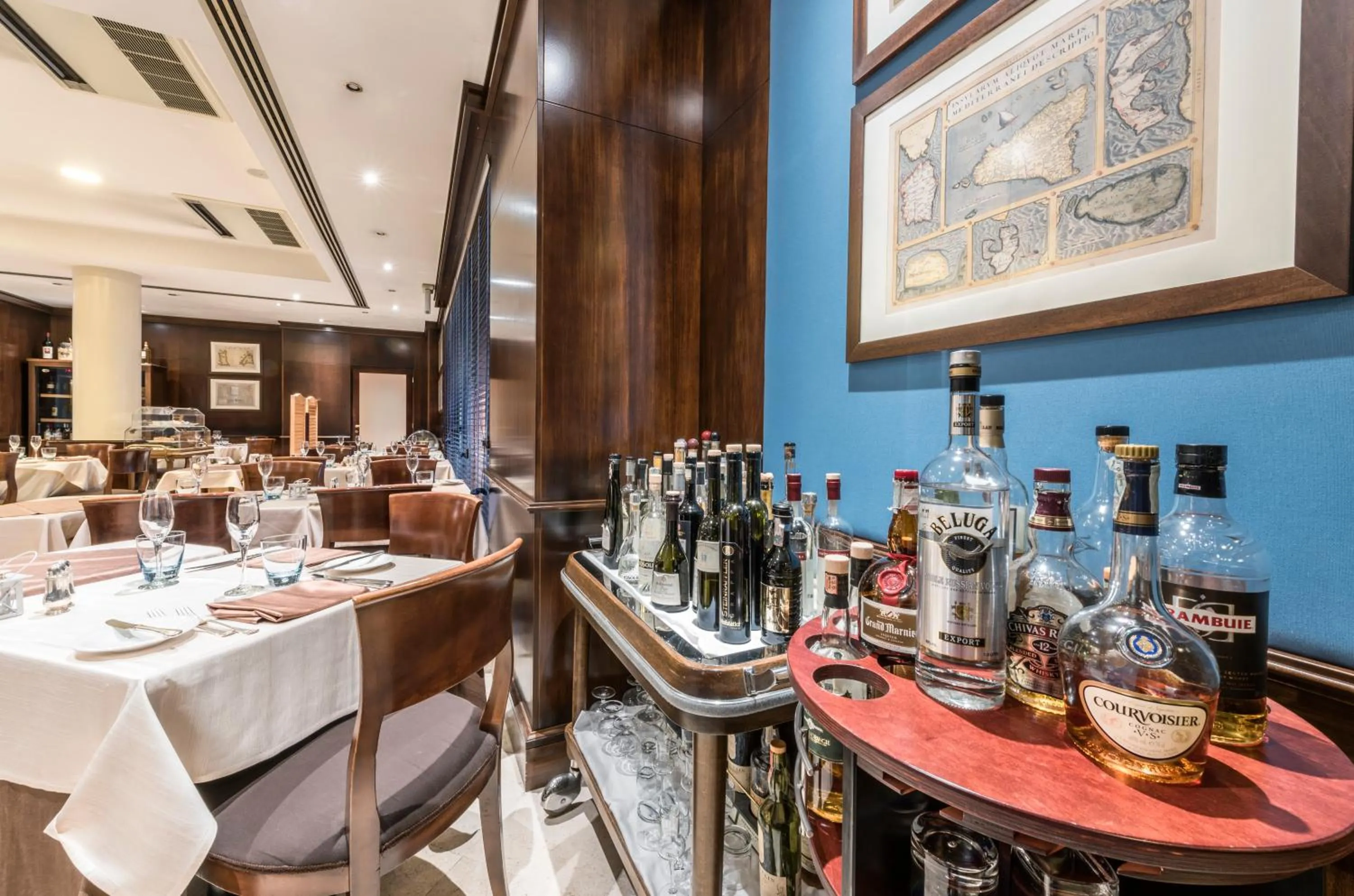 Restaurant/places to eat in Caesar's Hotel