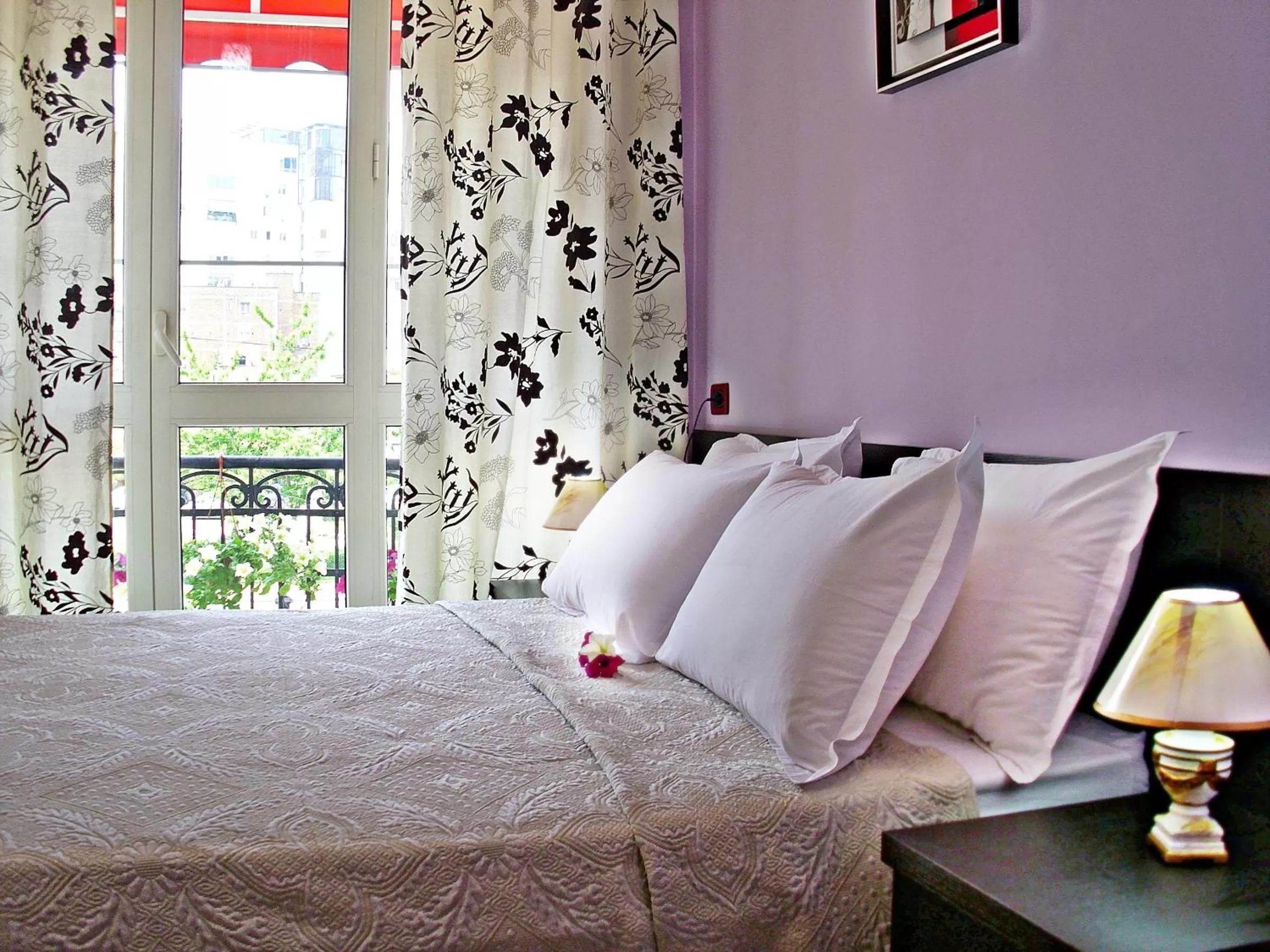 Bedroom, Bed in Jolly City Center Hotel