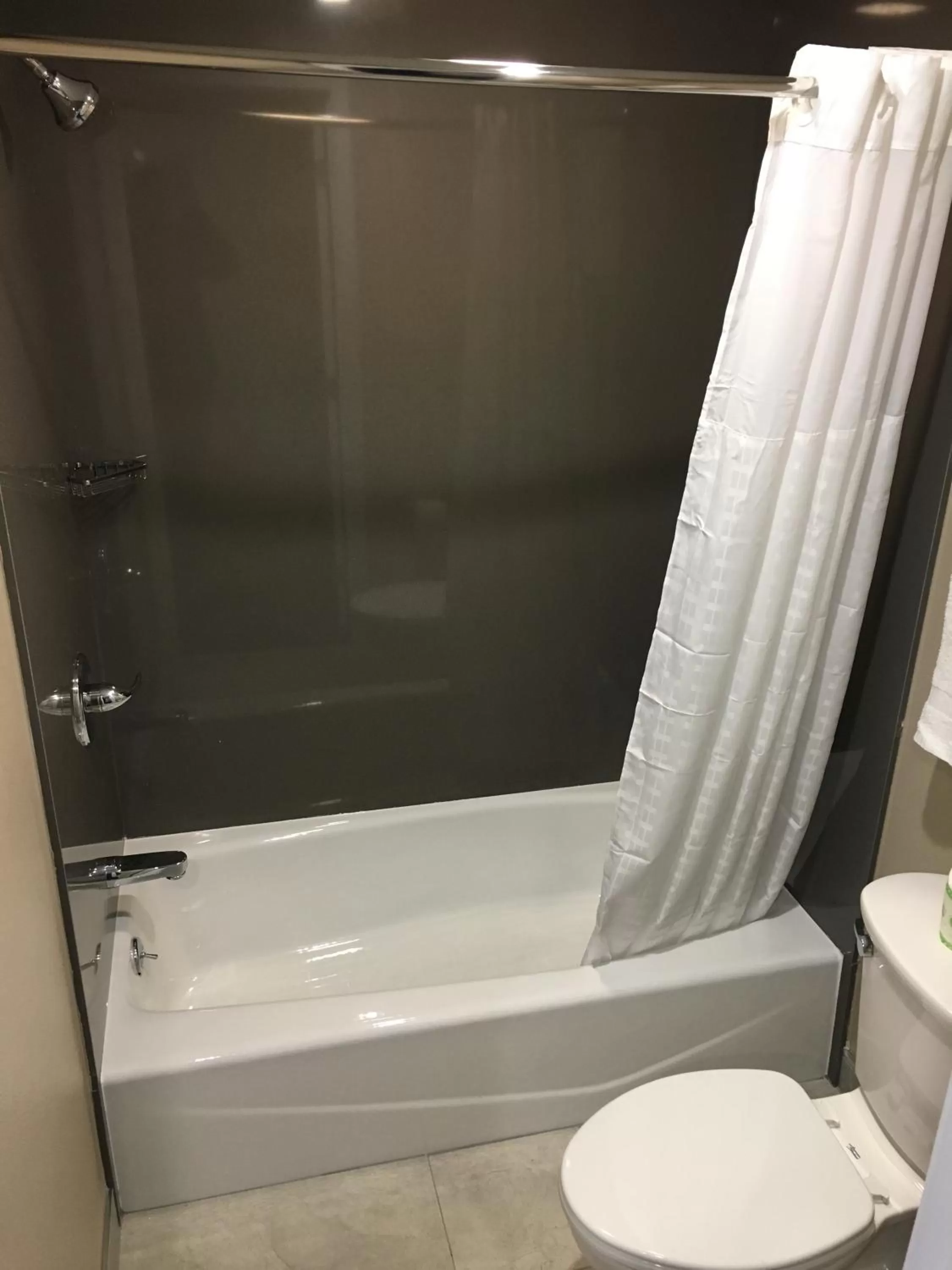 Bathroom in Black Jack Inn