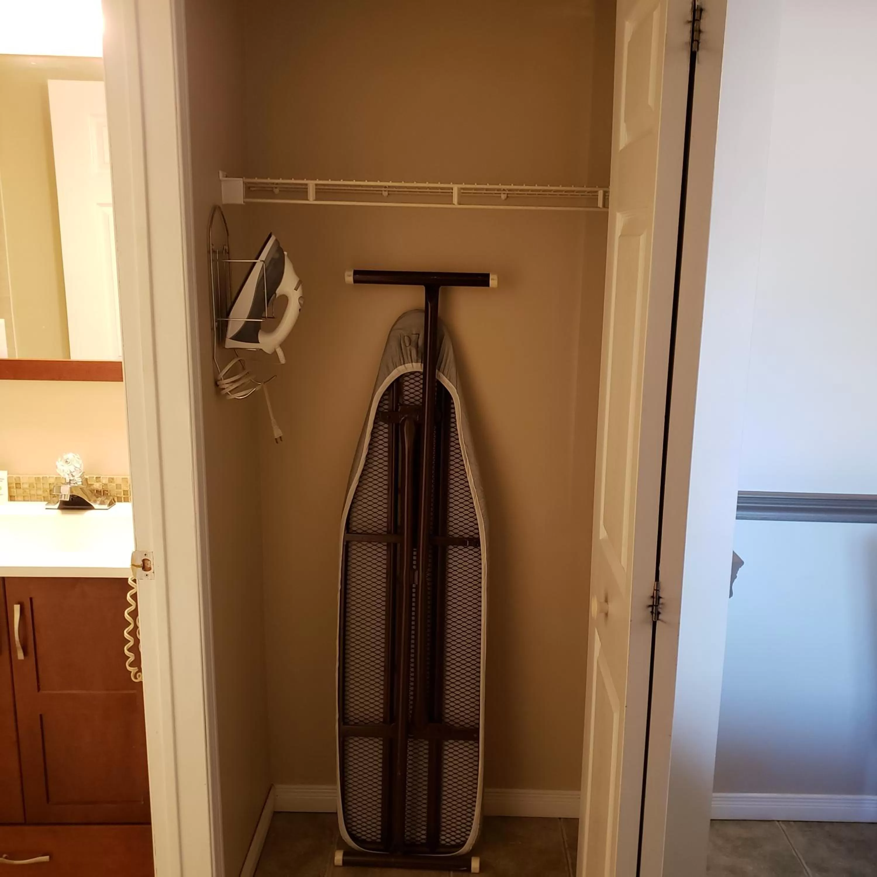 Shemron Suites Hotel