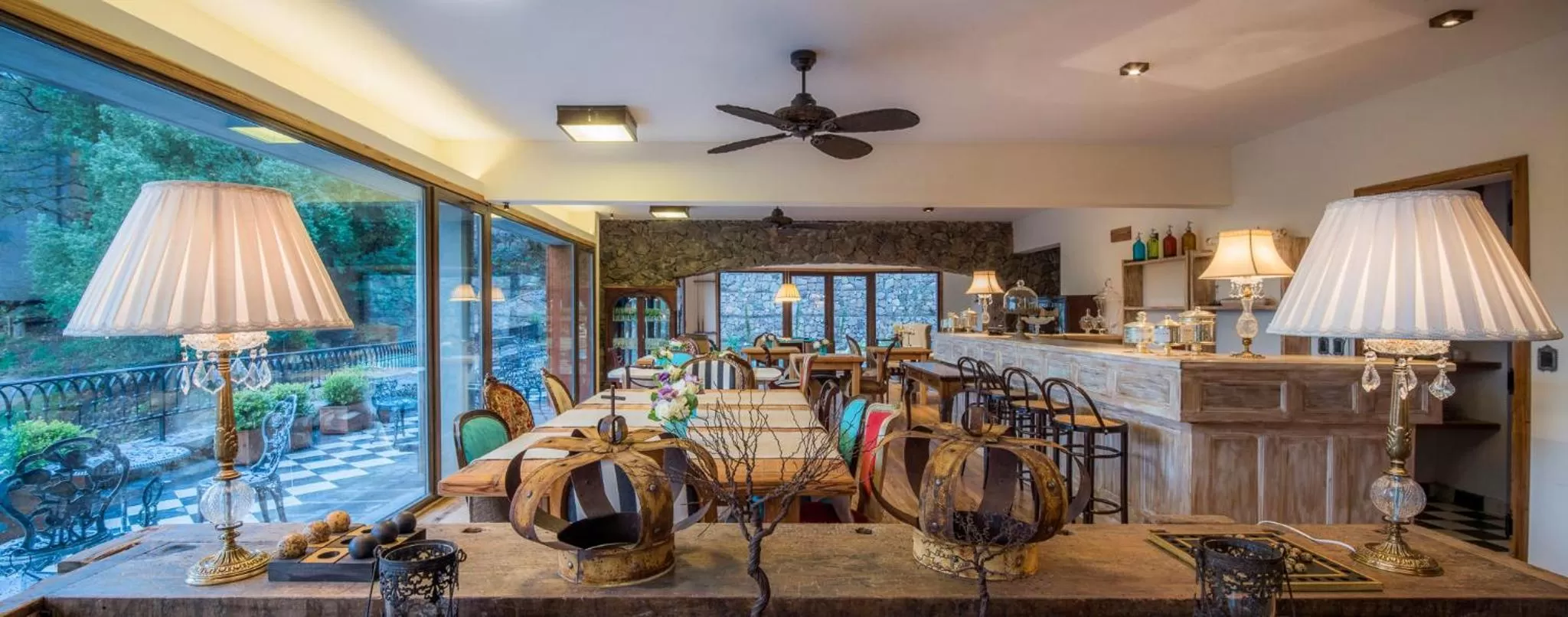 Property building in Paraíso Casa de Montaña