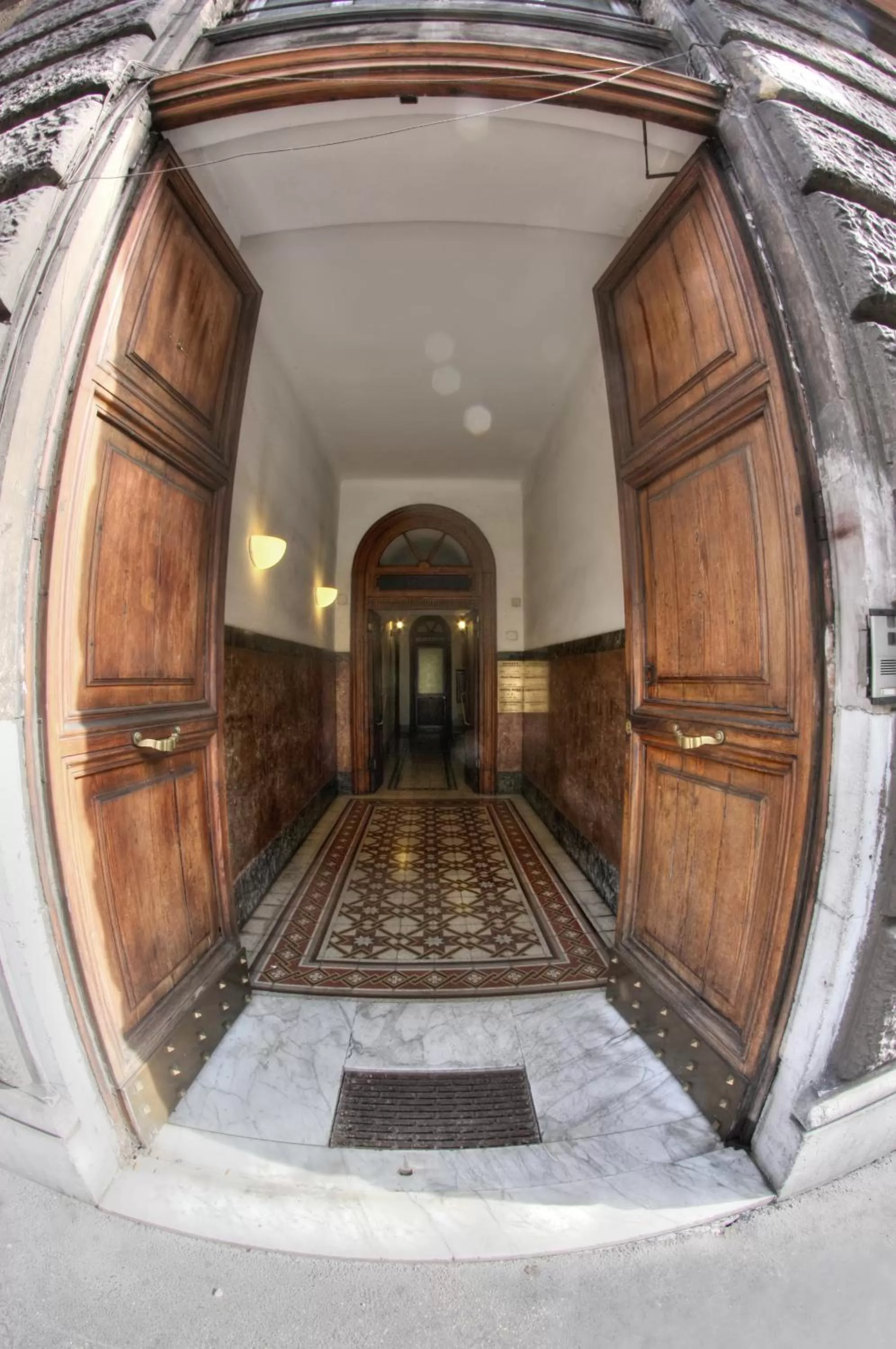 Facade/entrance in Nakissa Inn